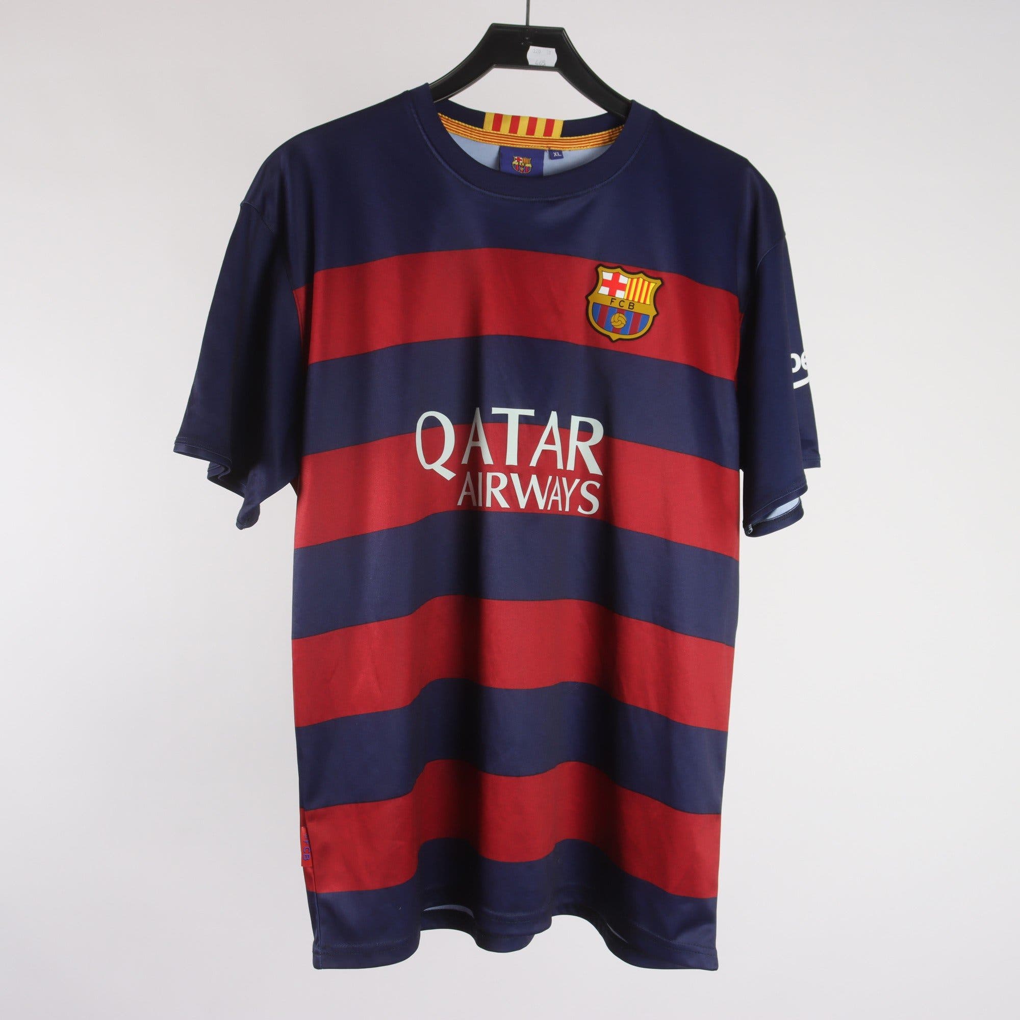Fotbollströja, FCB, blå, vinröd, stl. XL.