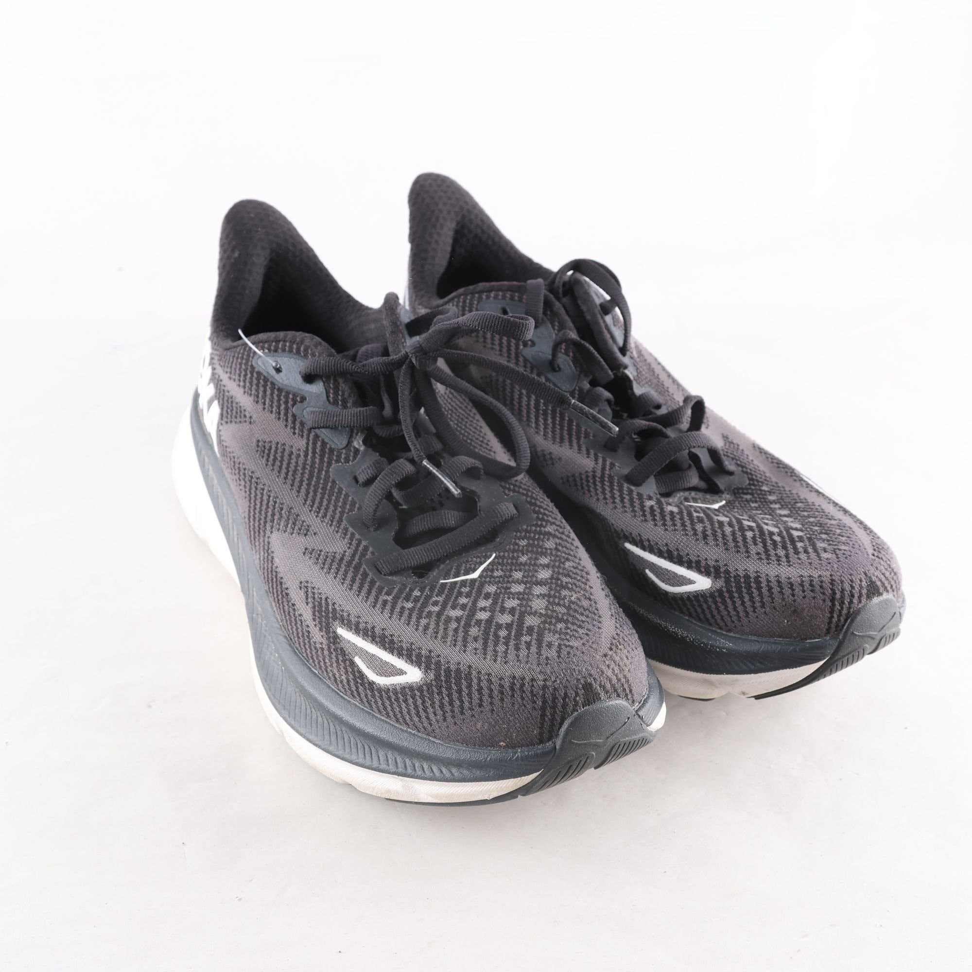 Löparsko, Hoka ”Clifton 9”, stl. 40 2/3