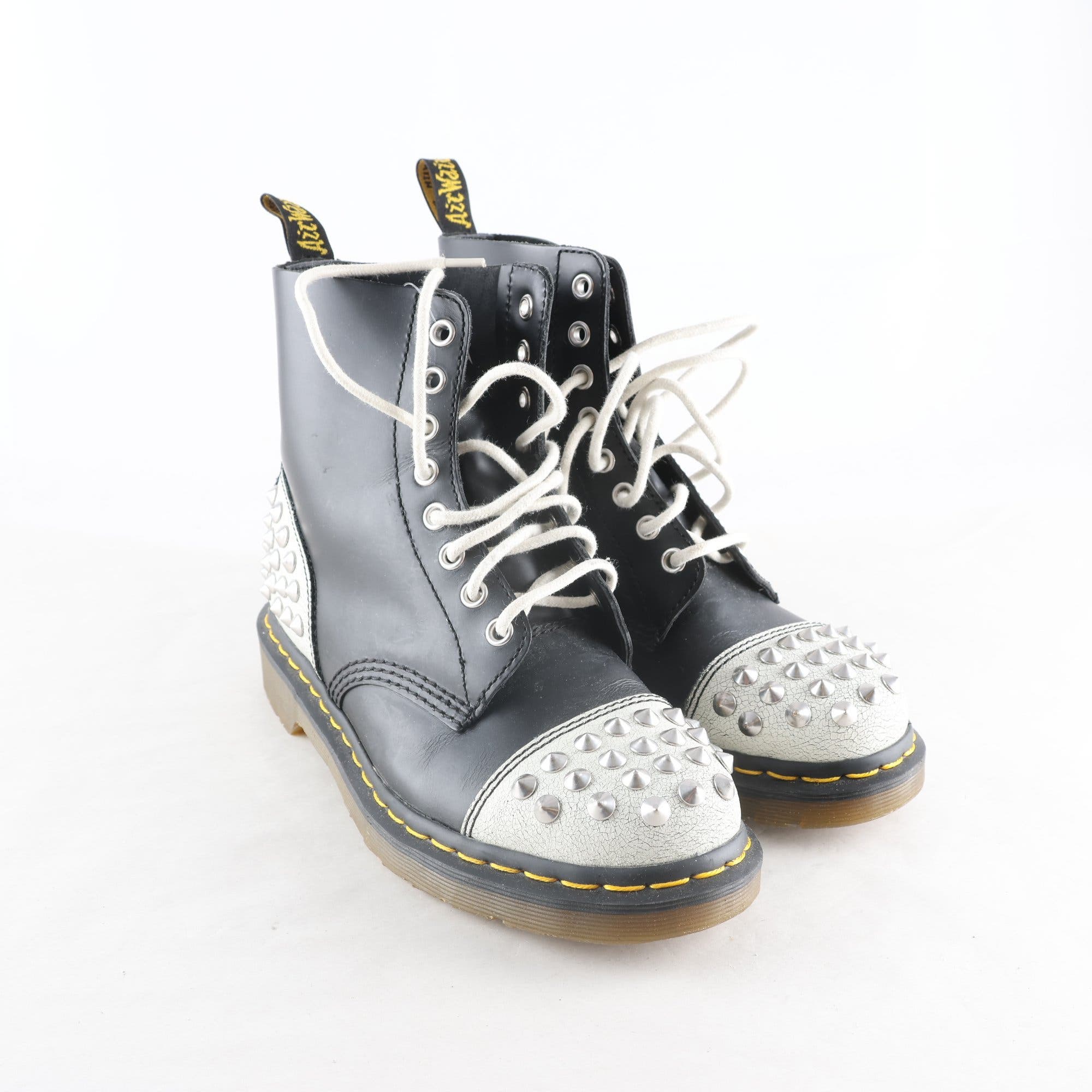 Kängor, Dr. Martens, stl. 38