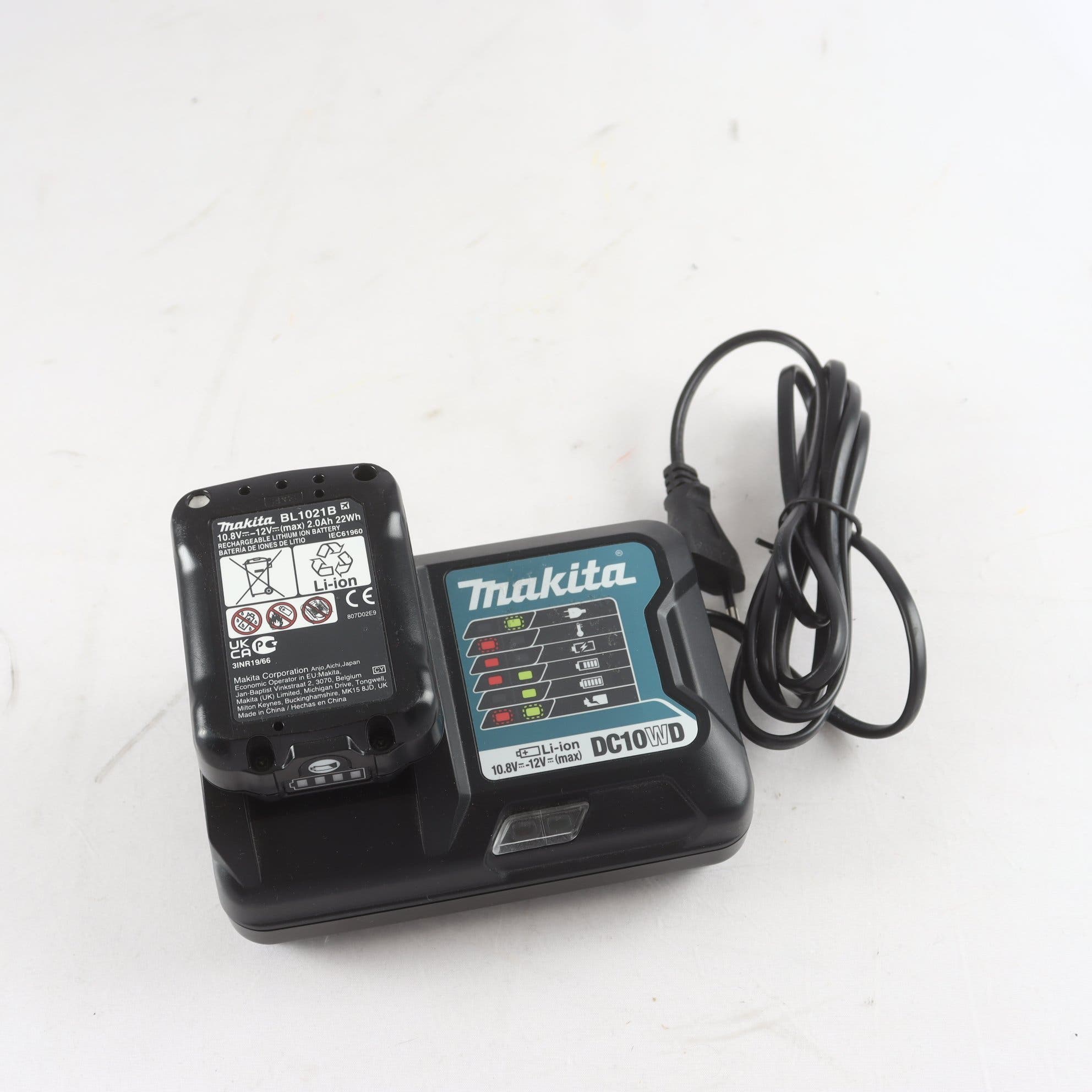 Batteriladdare, Makita DC10WD