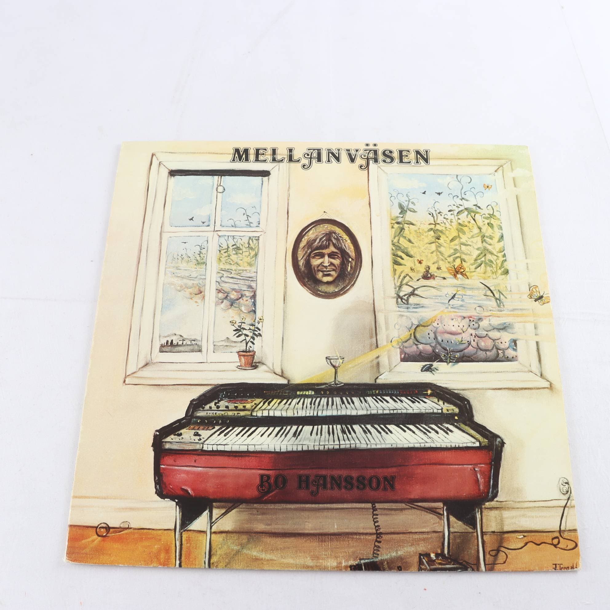 LP Bo Hansson, Mellanväsen