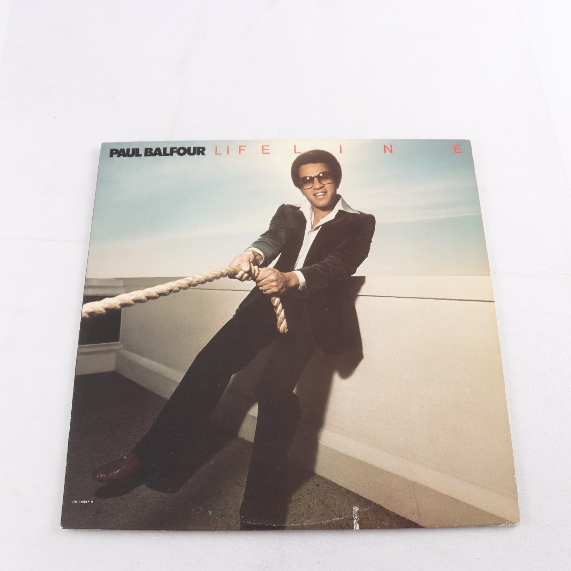 LP Paul Balfour, Lifeline