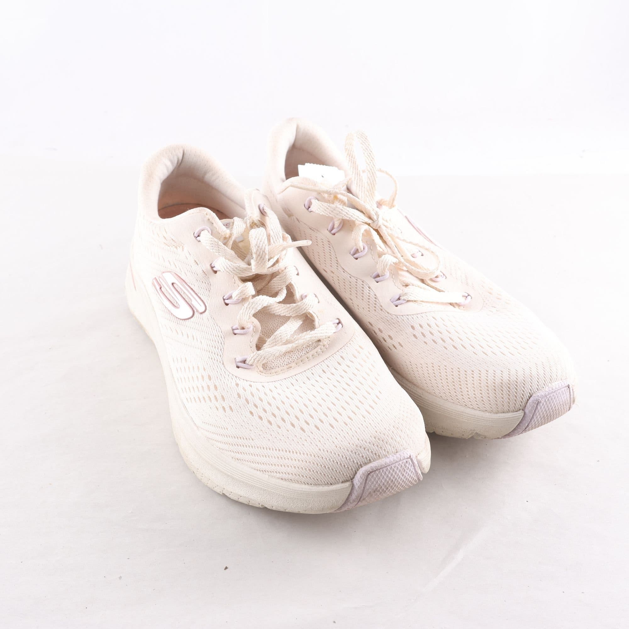 Löparskor, Skechers, stl. 38