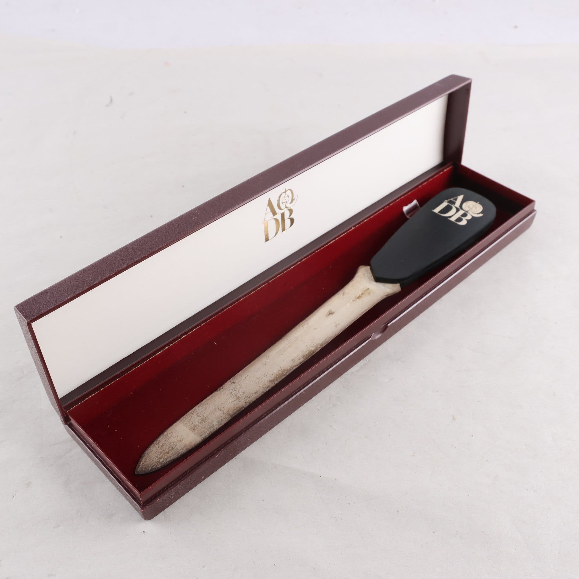 Brevkniv, bakelit, sterlingsilver, Silversmedjan, logotyp ADB