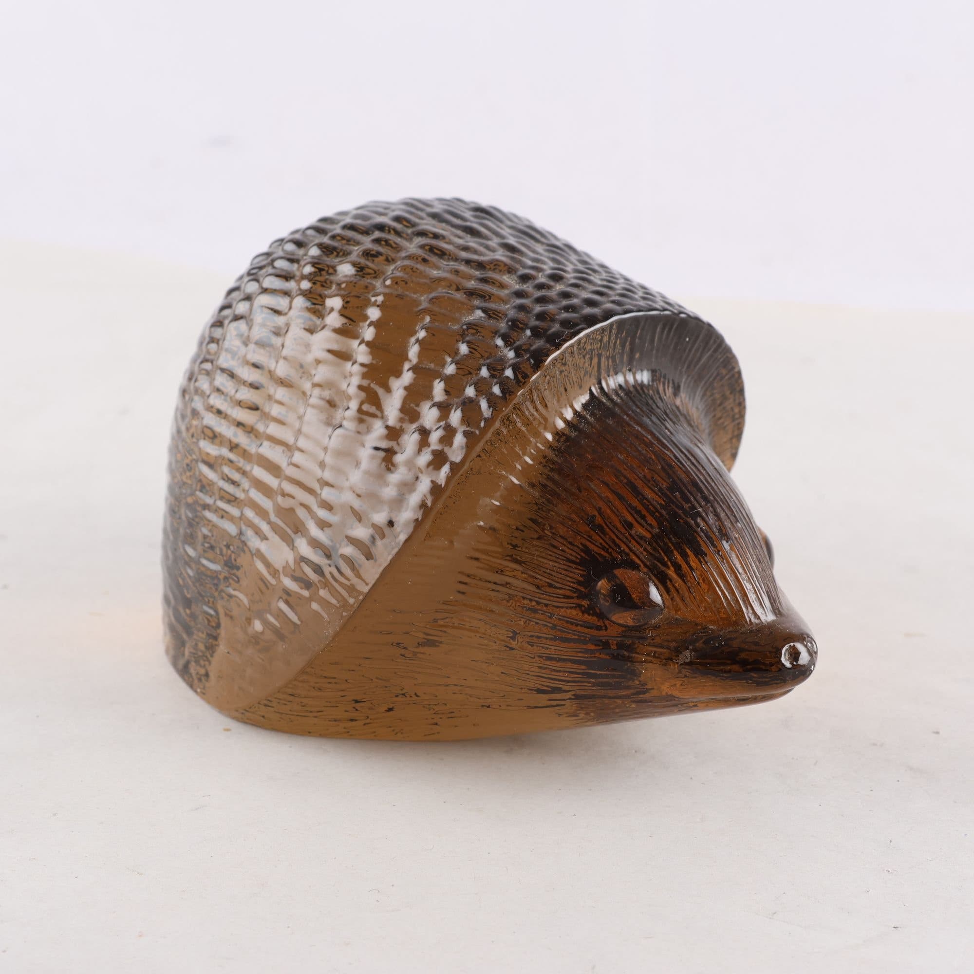 Figurin, igelkott, Paul Hoff, World Wild Life Fund, Kosta Boda, 1976