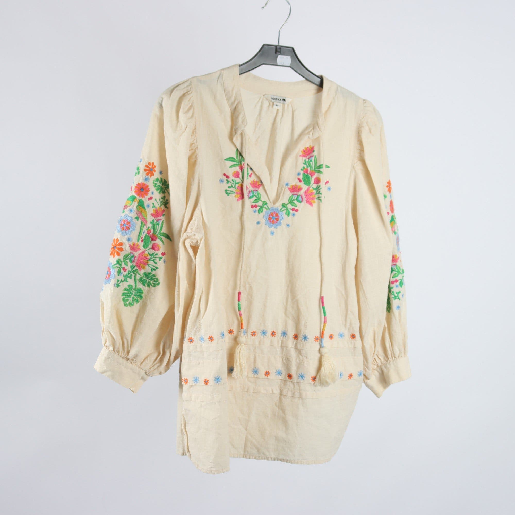 Blus, Indiska, beige, broderad, stl. XS.