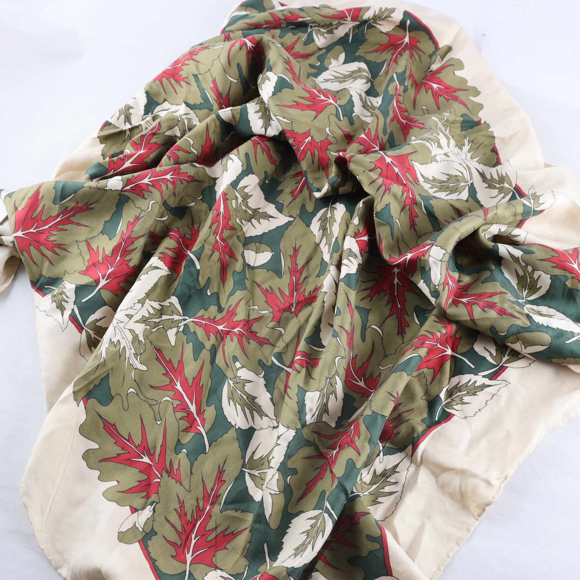 Scarf, Burberrys, 100% silke