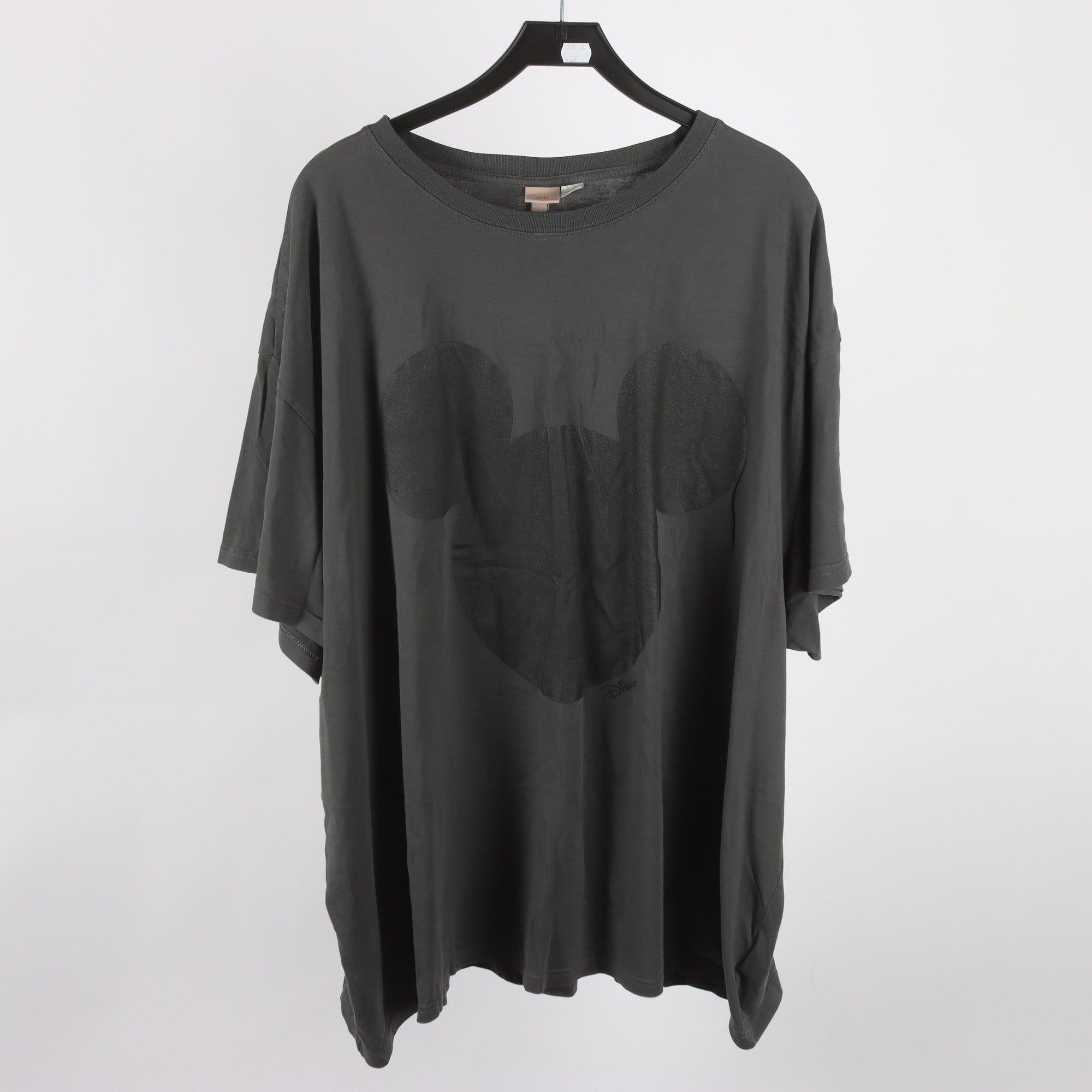 T-shirt, Disney, H&M, grå, svart, stl. 4XL.