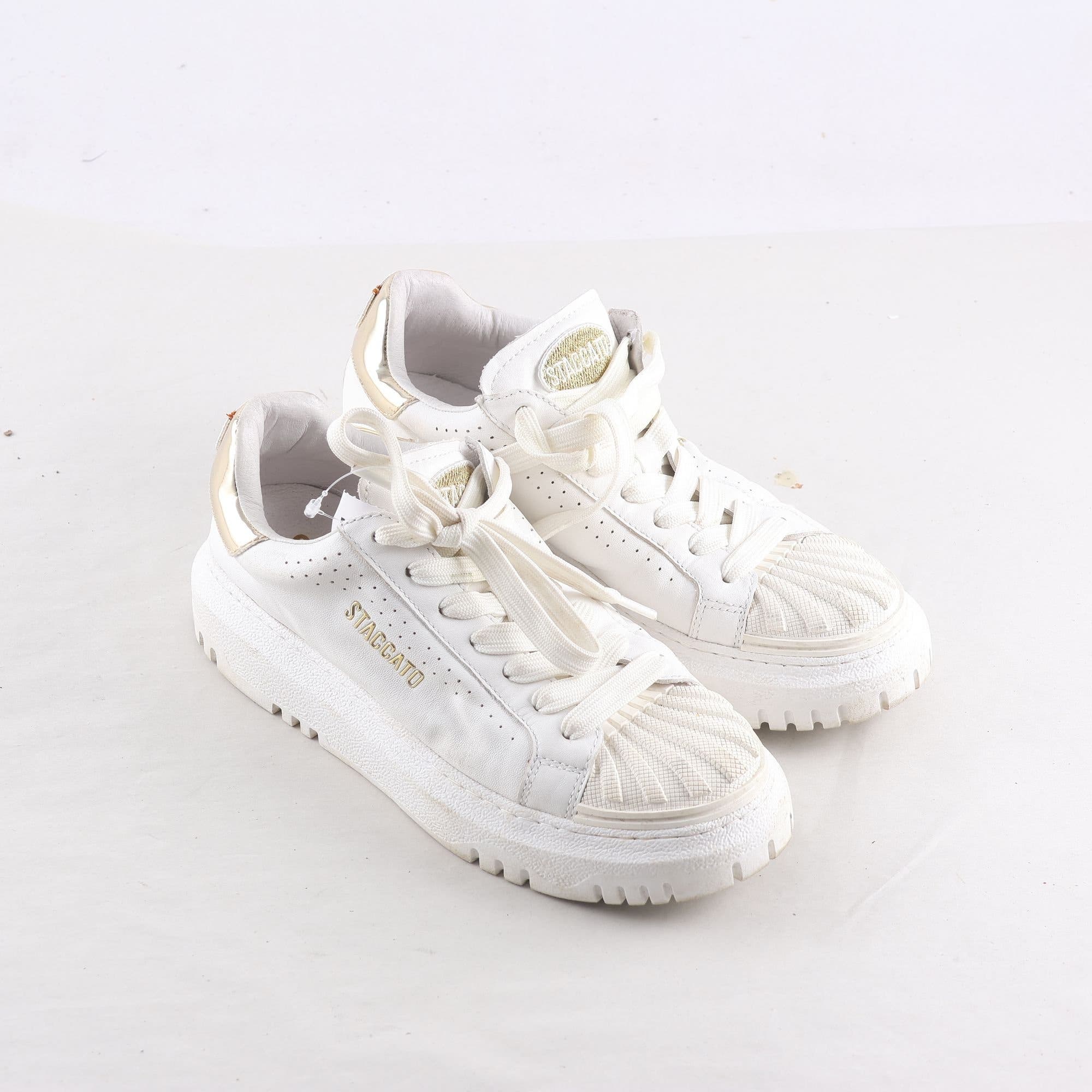 Sneakers, Staccato, stl. 38