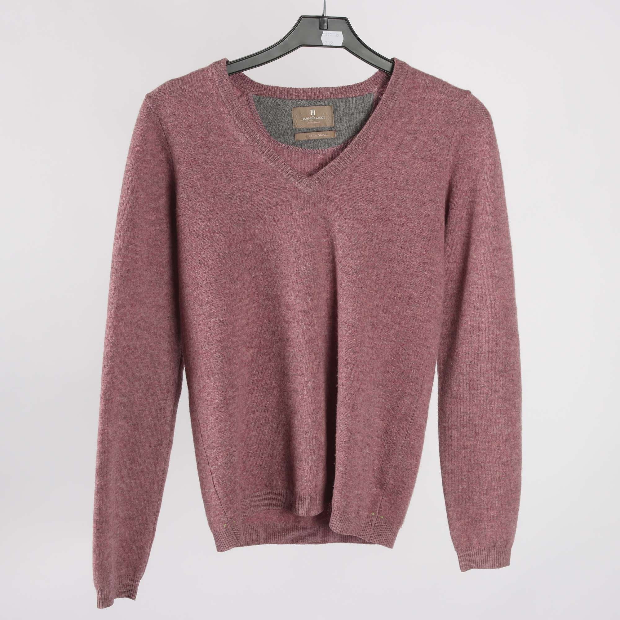 Tröja, Hansen & Jacob, vinröd, 100% lammull, stl. XS.
