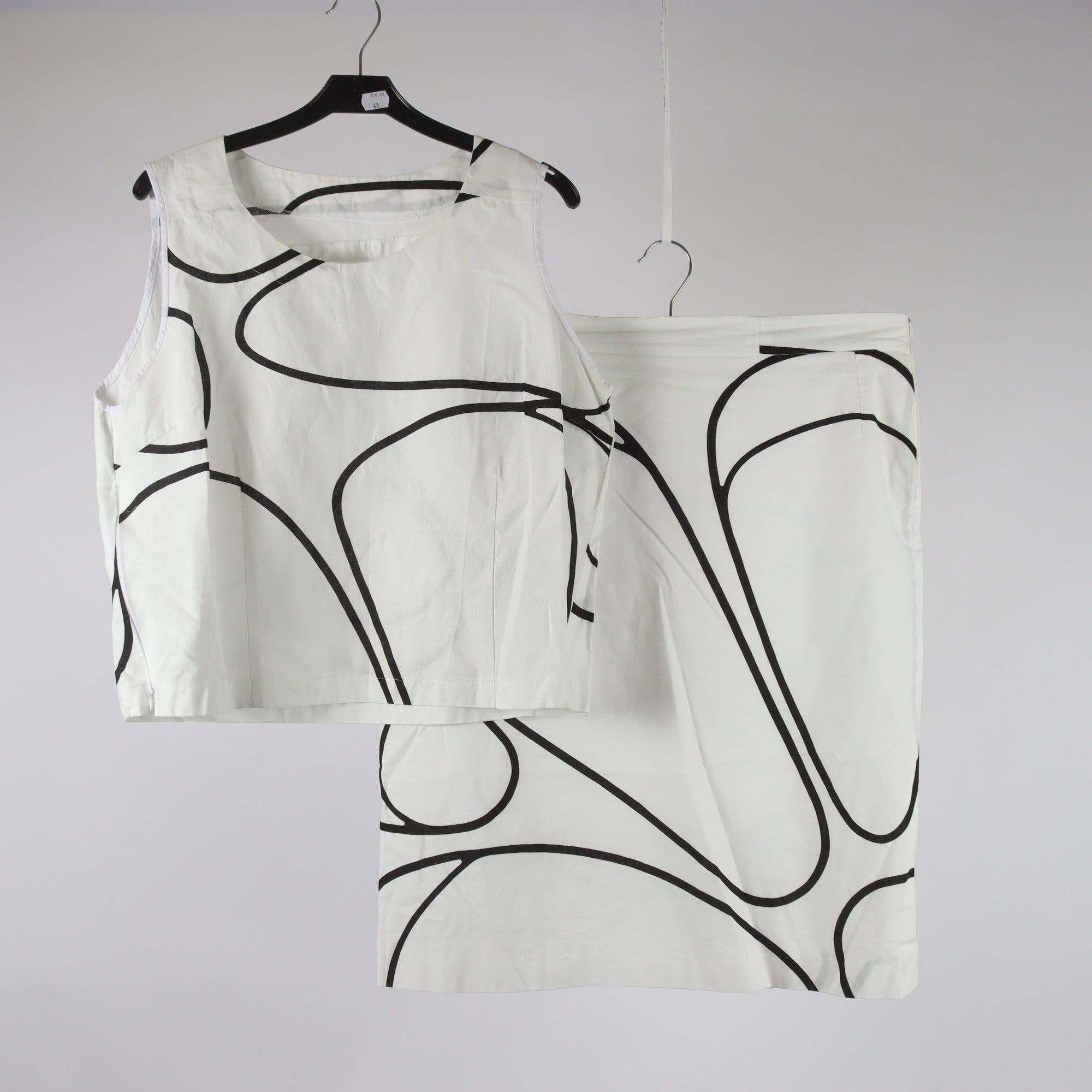2-delat set. Marimekko, vit, svart, stl. ca M
