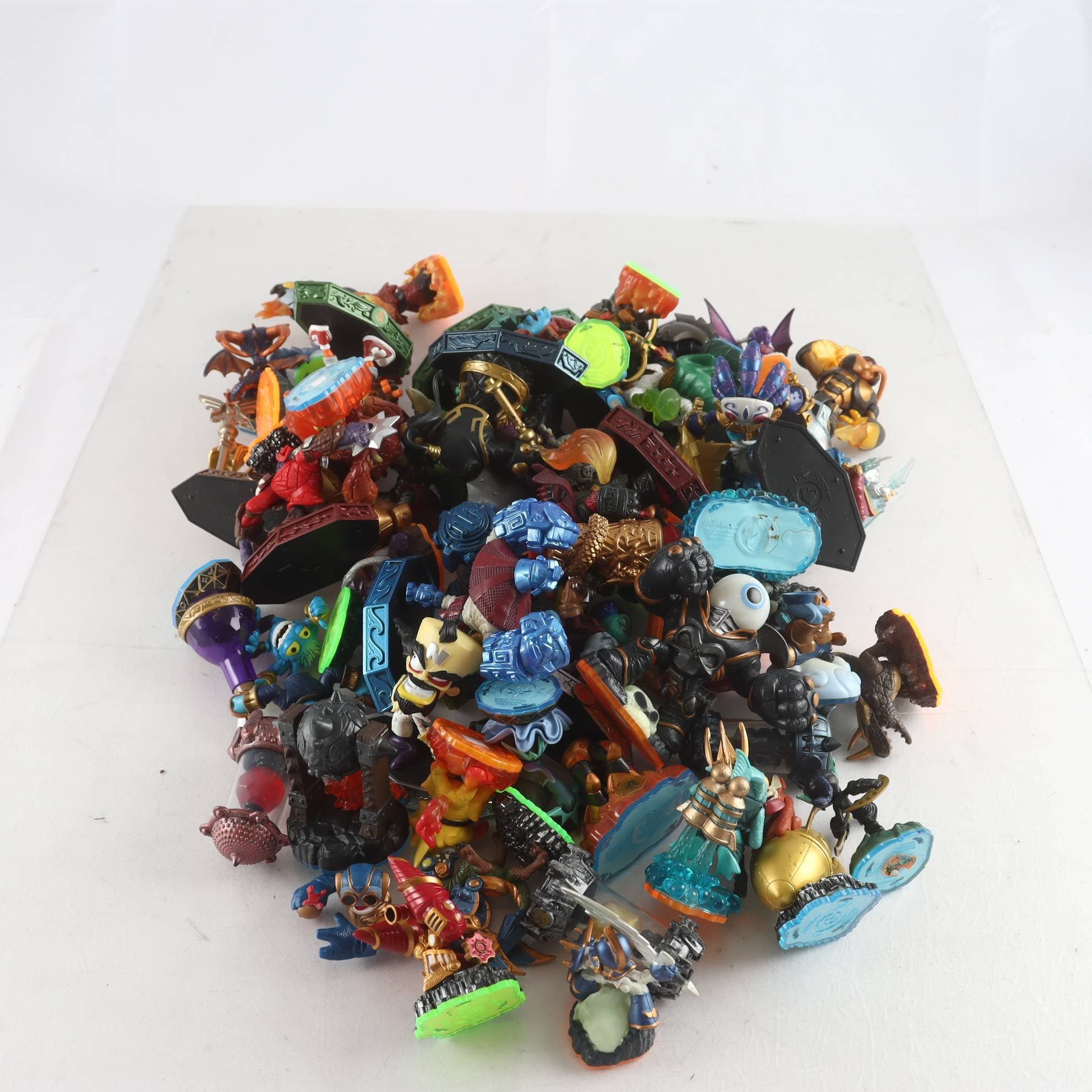 Figurer, Skylanders. Samfraktas ej.