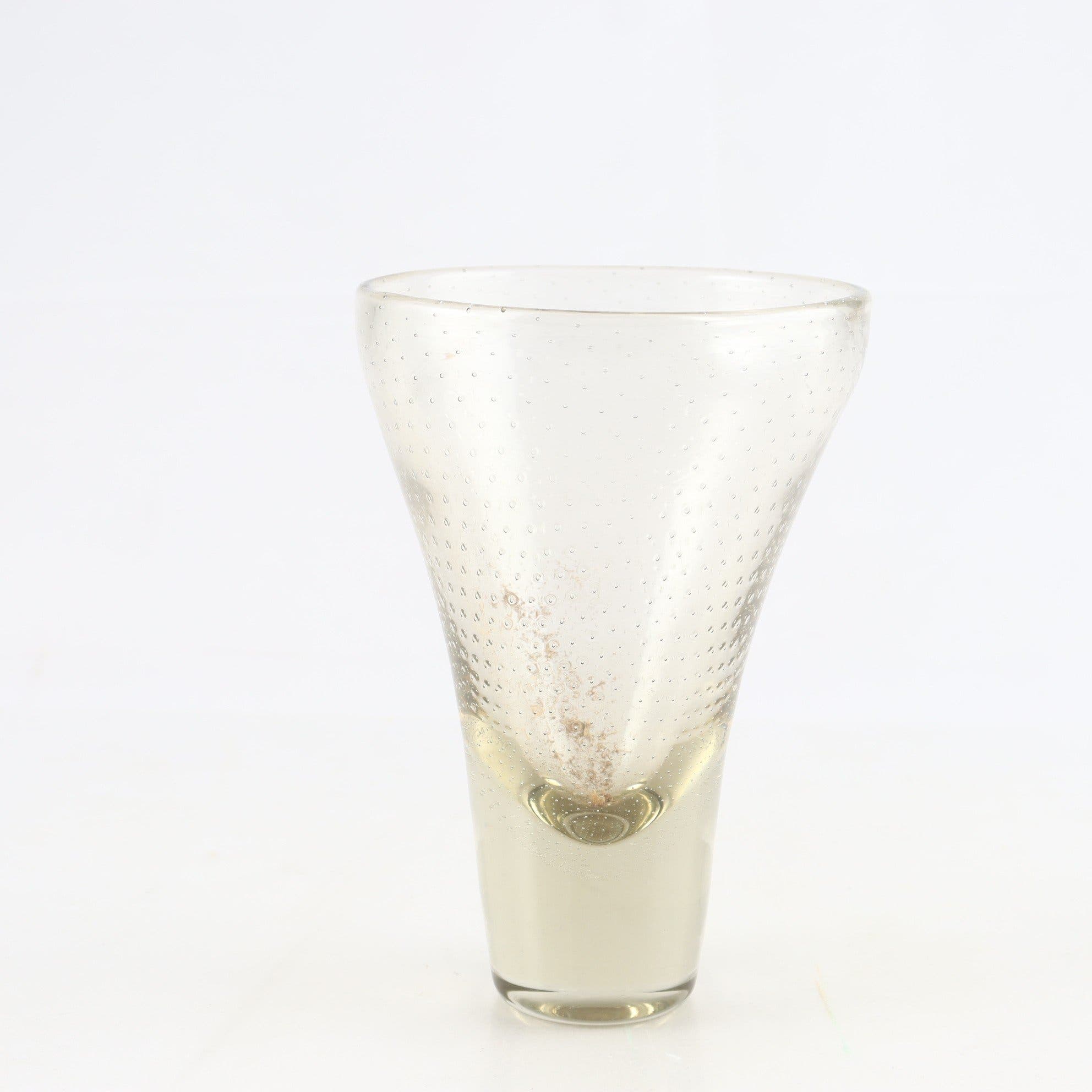 Vas, glas, Gunnel Nyman, Nuutajärvi Notsjö. Samfraktas ej.
