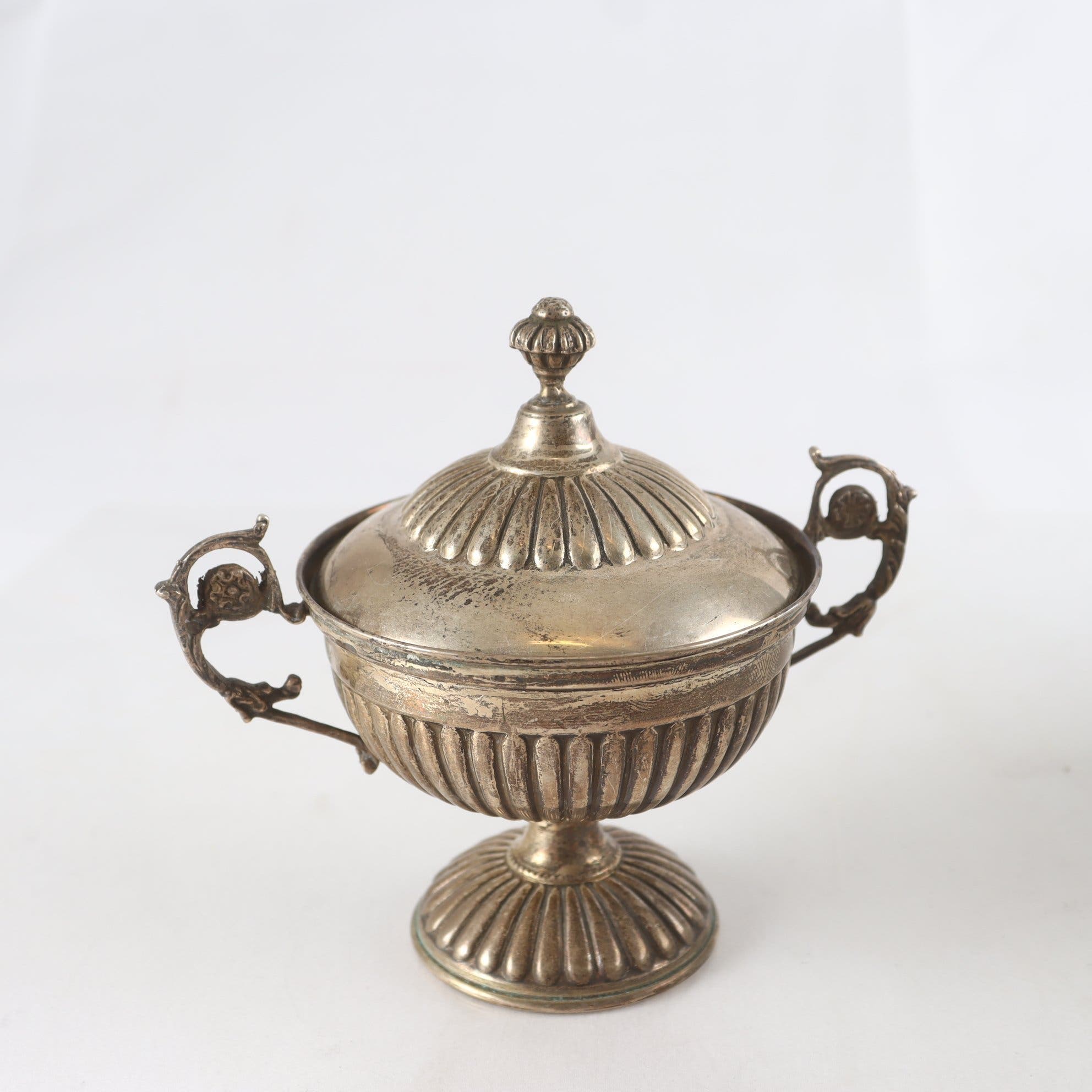Pokal, silver, kattfot, 835