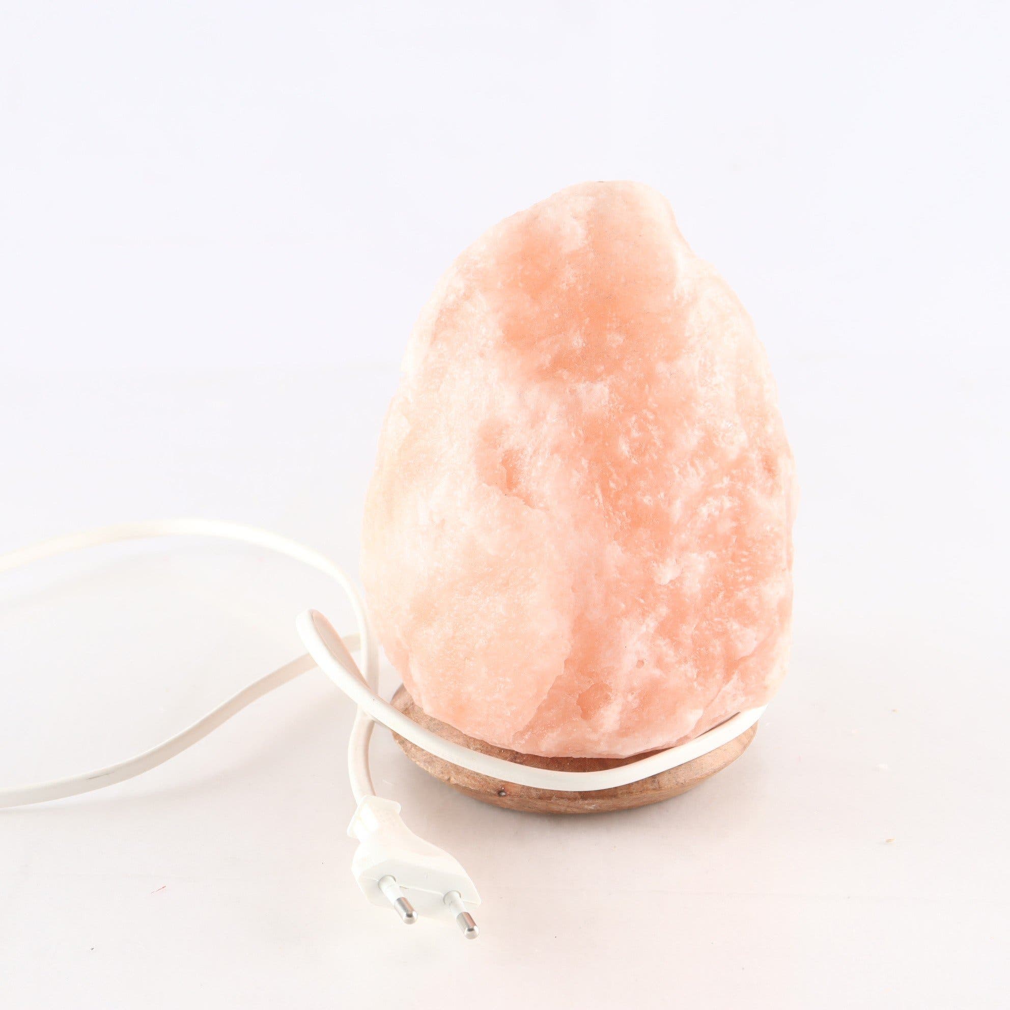 Saltlampa. Samfraktas ej.