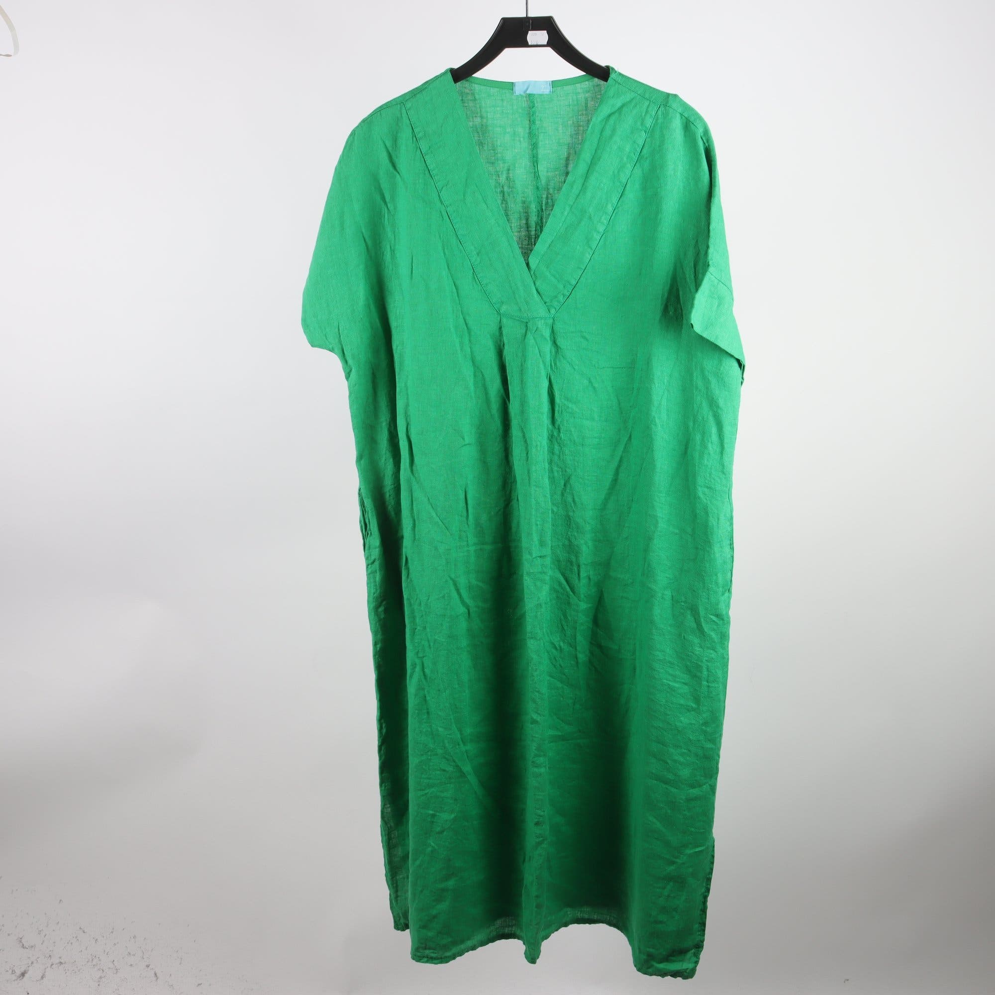 Klänning, R. grön, 100% lin, stl. one size.