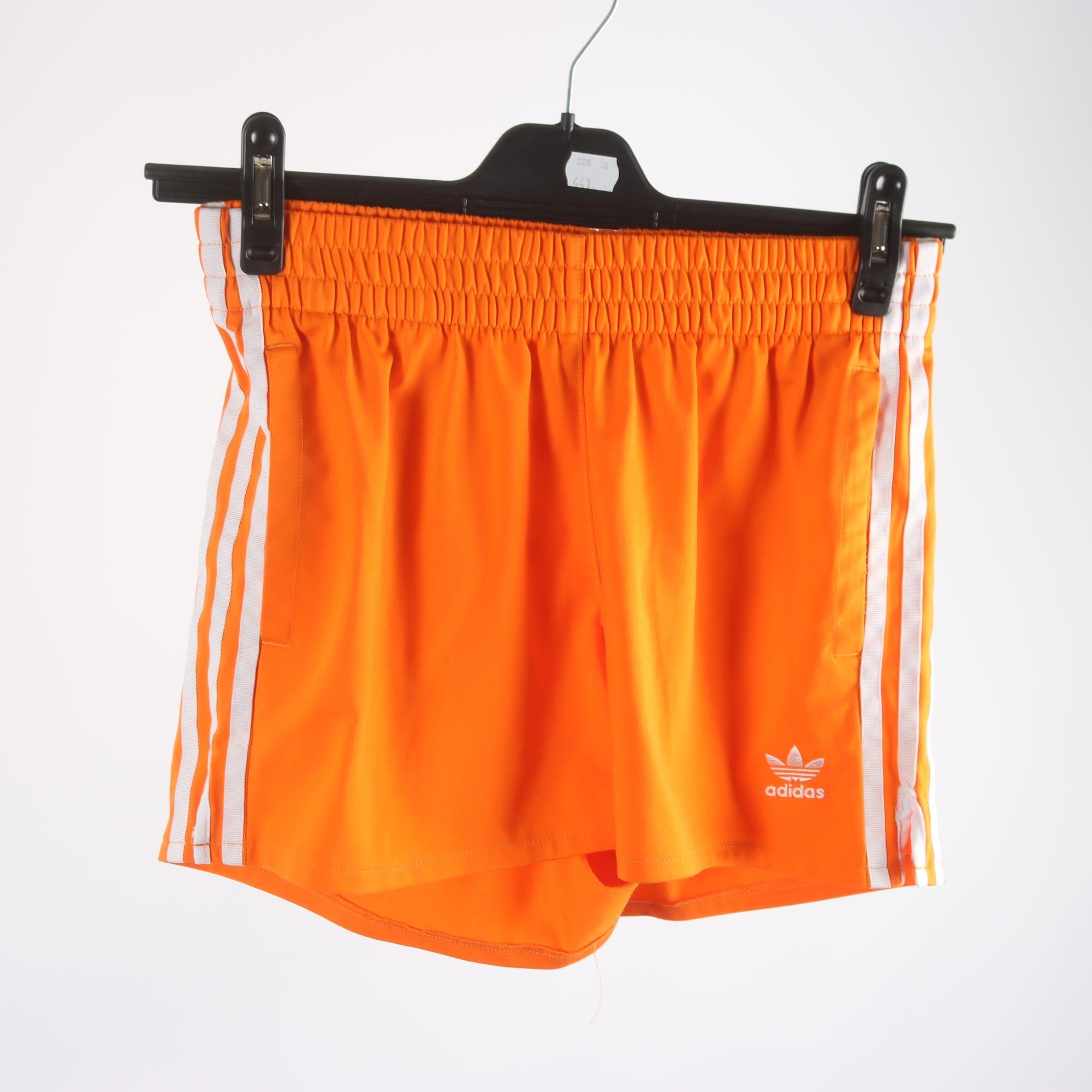 Träningsshorts, Adidas, orange, vit, stl. 34.