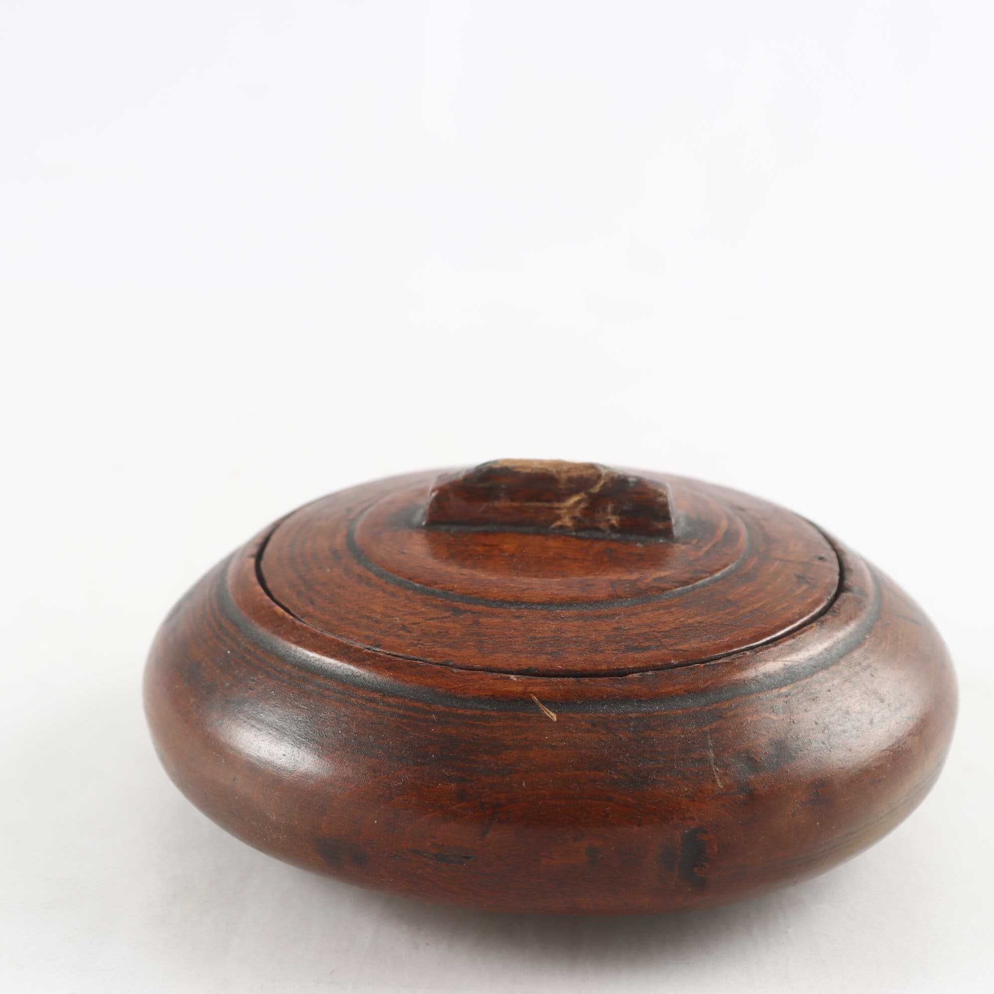 Lockask, svarvad, allmoge, 1700/1800-tal