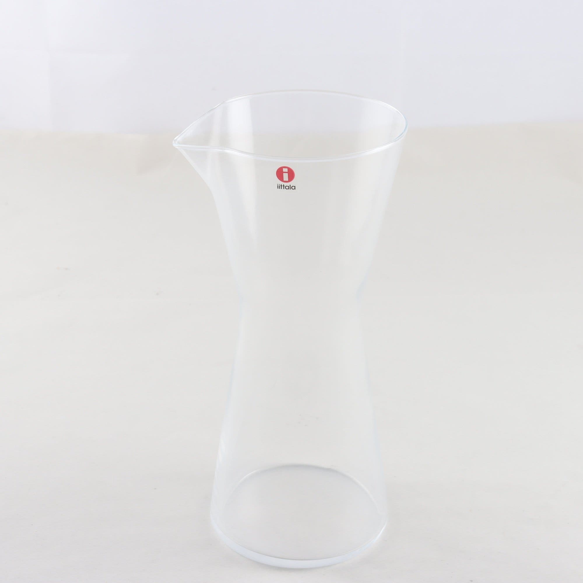 Karaff, Iittala, Kaj Franck, ”Kartio”. Samfraktas ej
