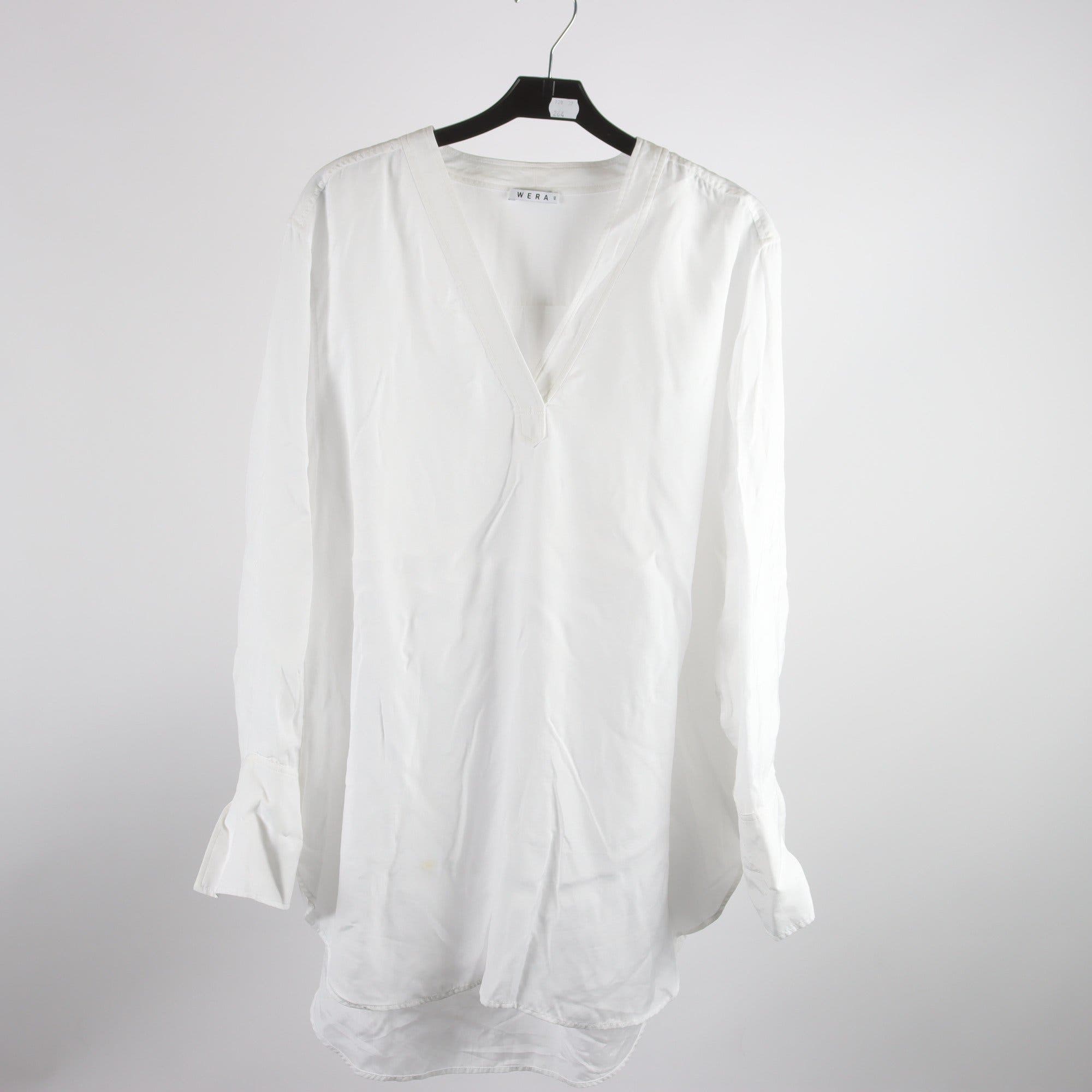 Blus, Wera, vit, stl. 40.