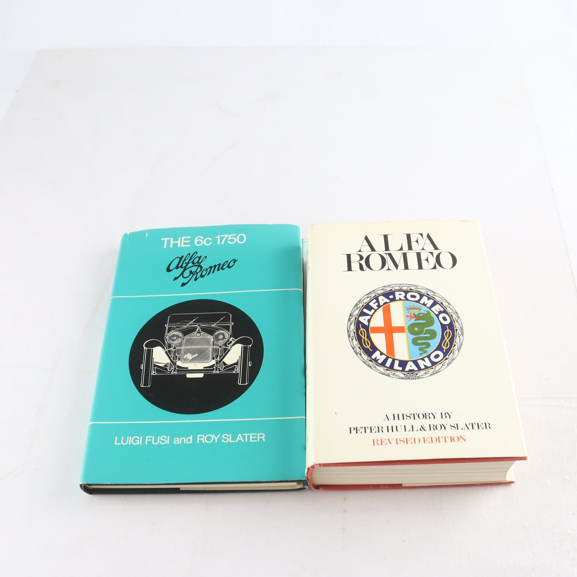 Alfa Romeo, bokpaket med två volymer
