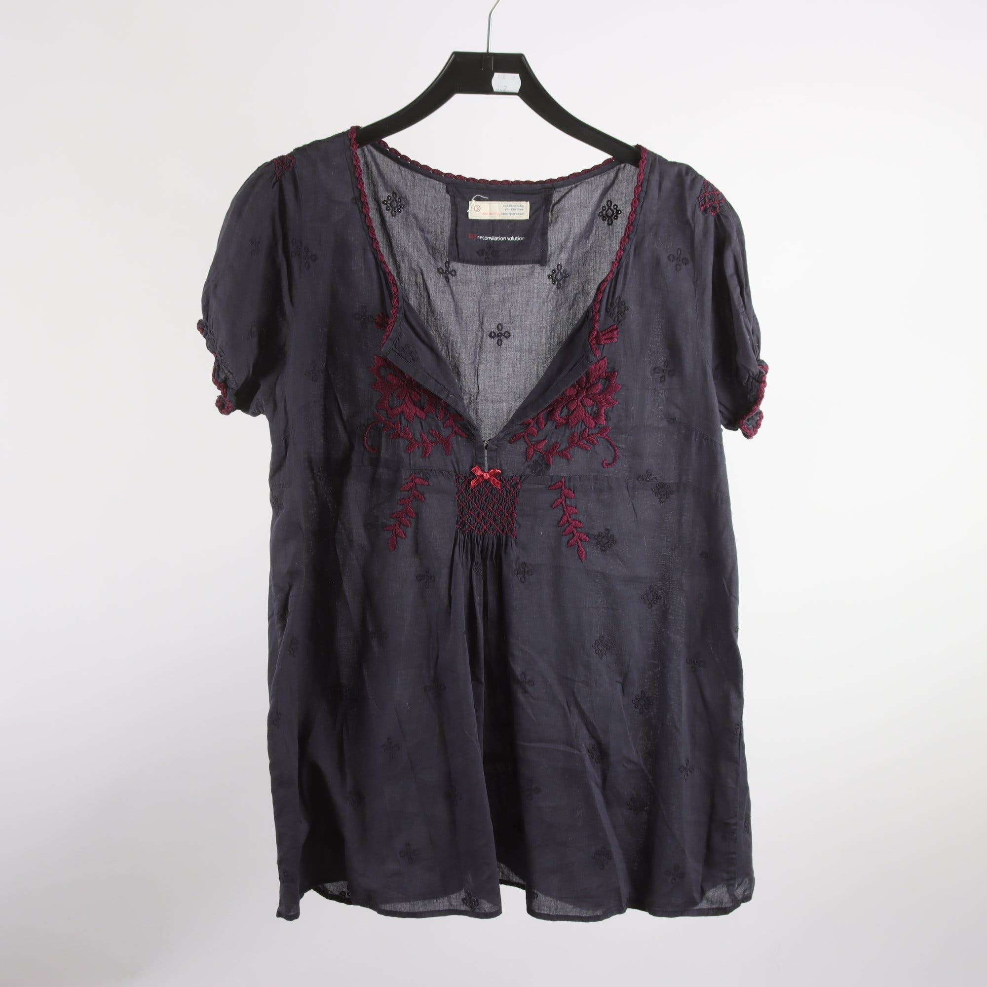 Blus, Odd Molly, blå, broderad, stl. L
