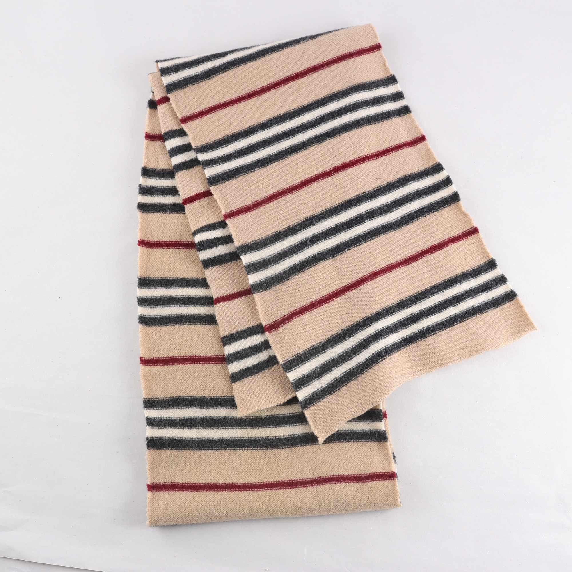 Halsduk, Burberry, 100% lammull