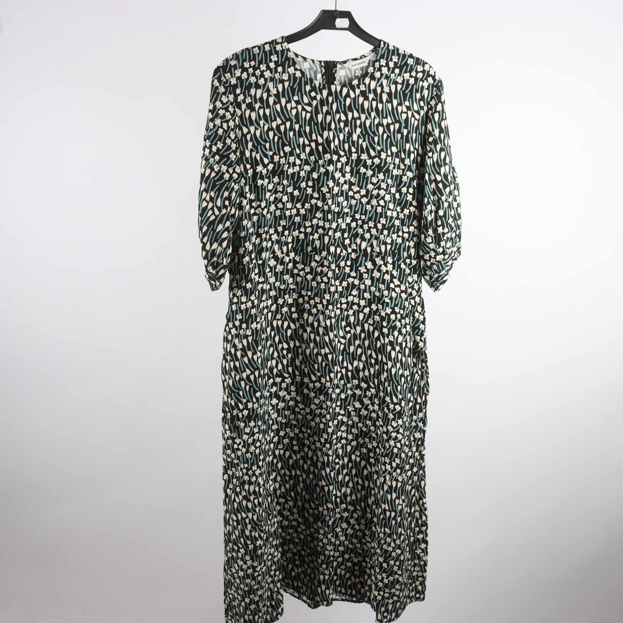 Klänning, Marimekko, vit, svart, grå, stl. 44.