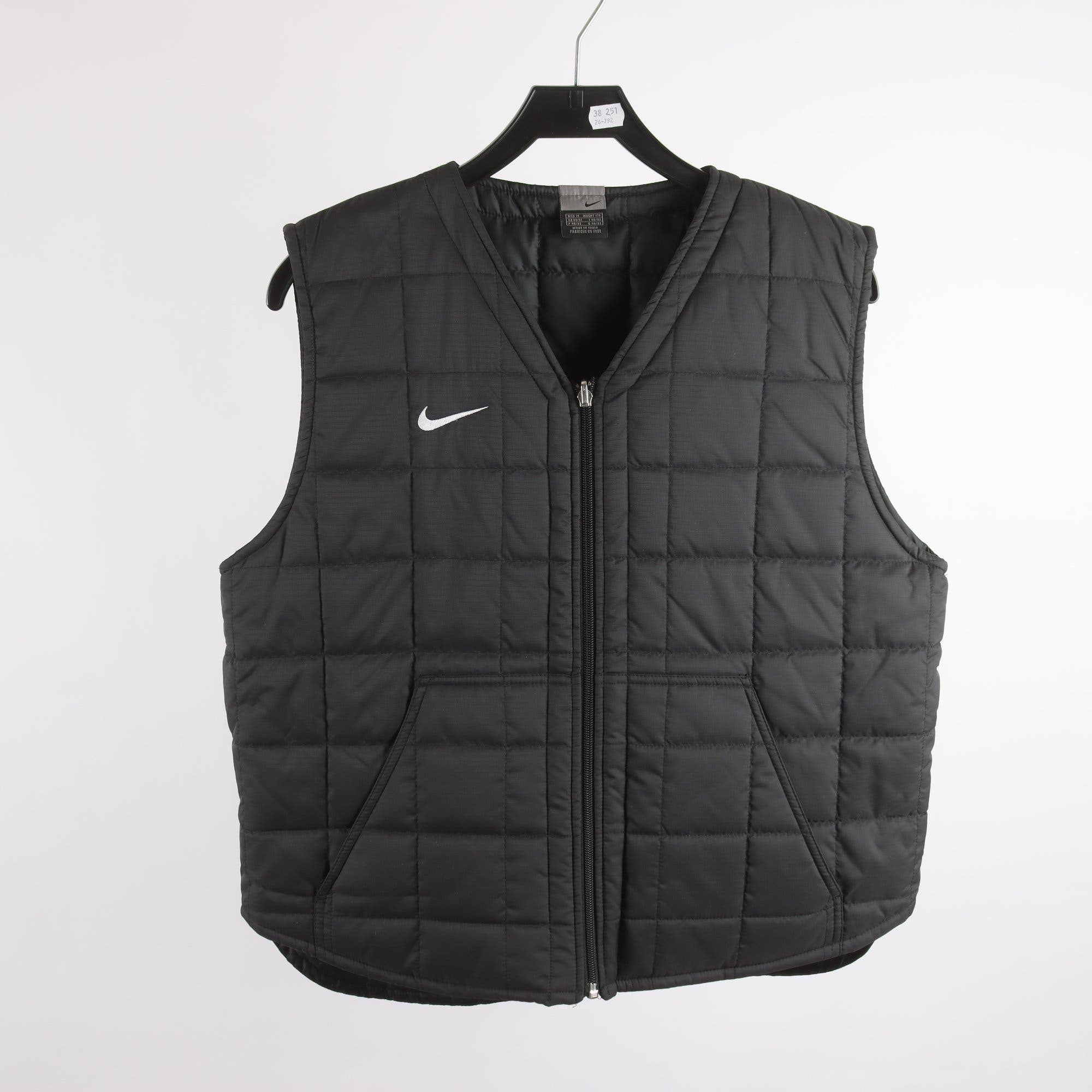 Väst, Nike, stl. M