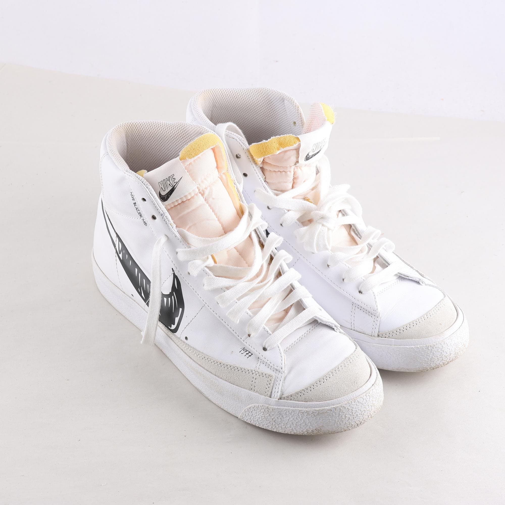 Sneakers, Nike, Nike Blazer Mid, vit, stl. 43.