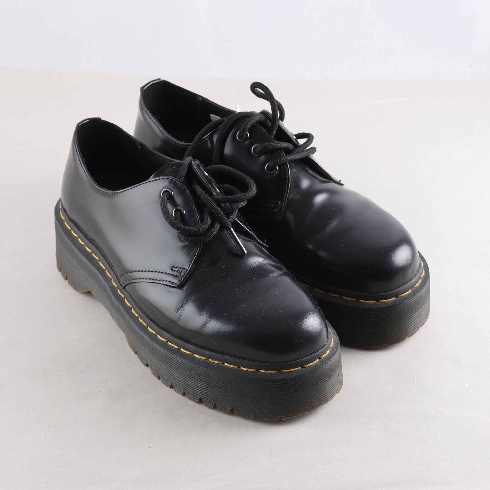 Knytskor, Dr Martens, svart, stl. 43.