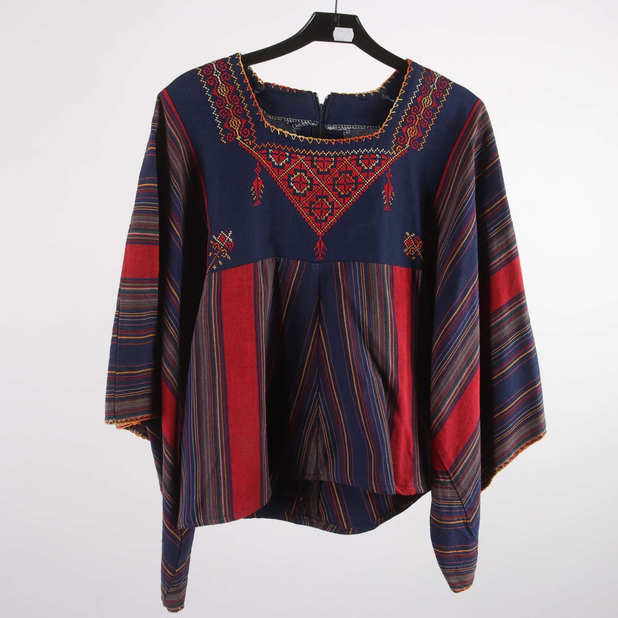 Blus, Okänd, blå, röd, retro, stl. ca XS.