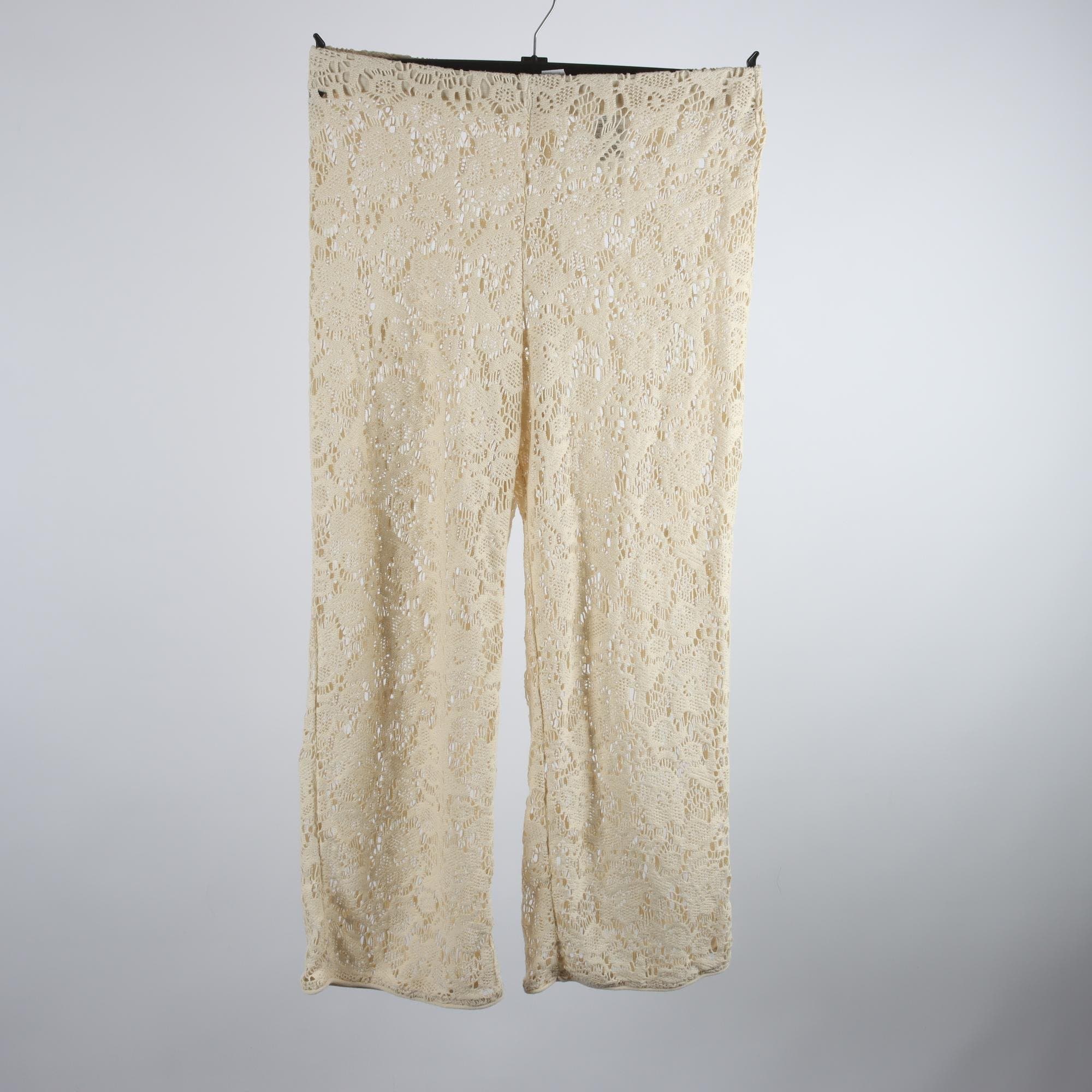 Byxor, H&M, beige, virkade, stl. M.