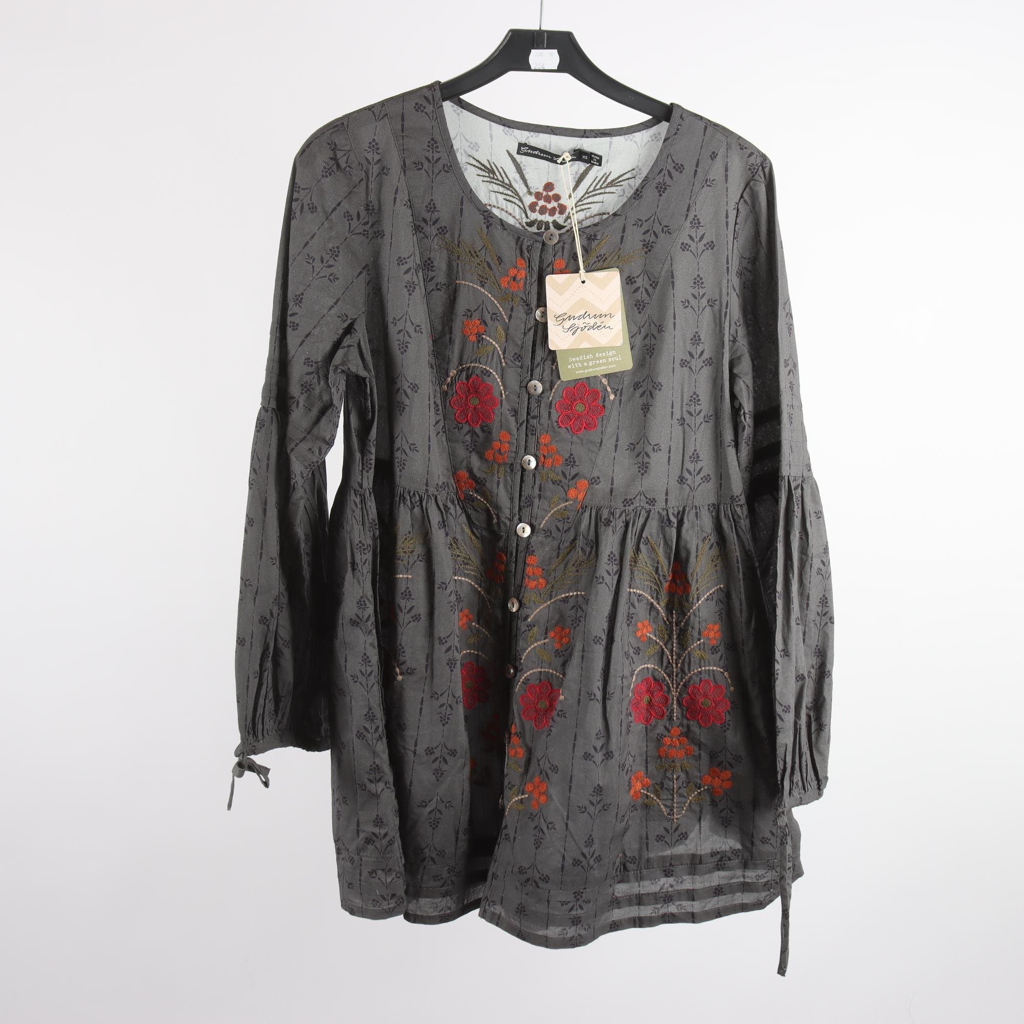 Blus, Gudrun Sjödén, grå, broderad, stl. XS.