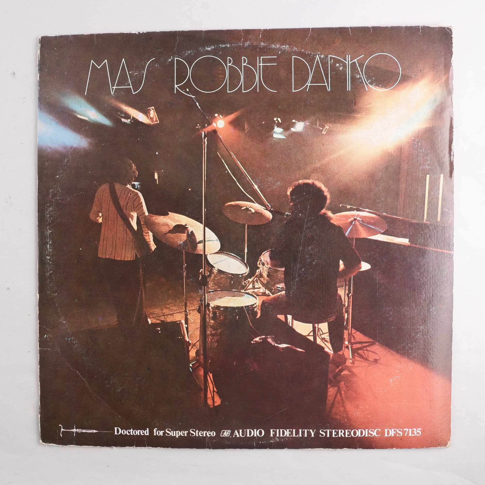 LP Robbie Danko, Mas Robbie Danko