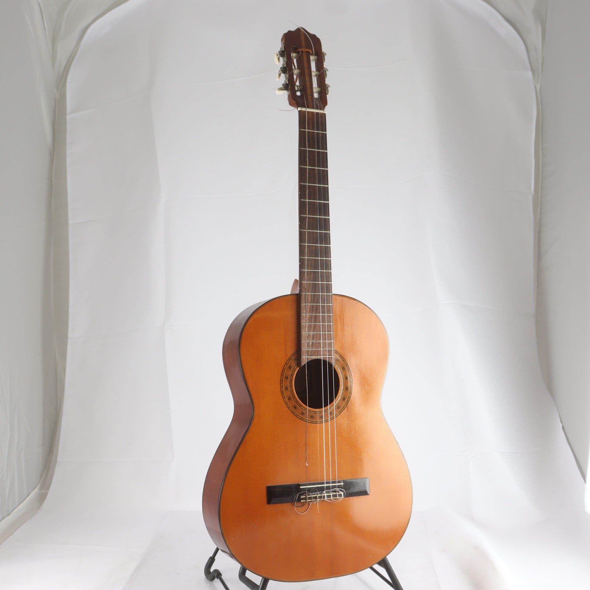 Akustisk gitarr, Coral. Endast avhämtning.
