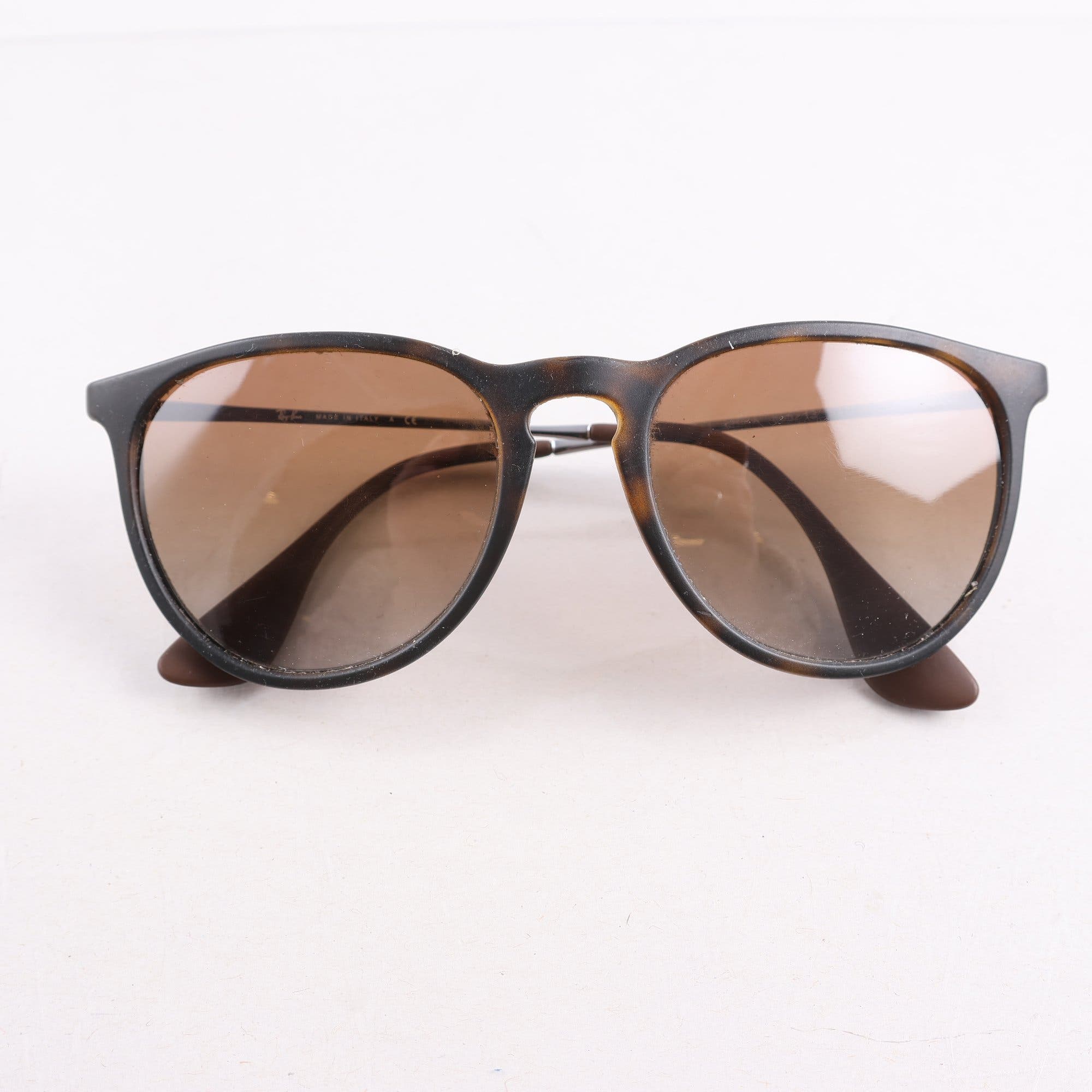 Solglasögon, Ray – ban