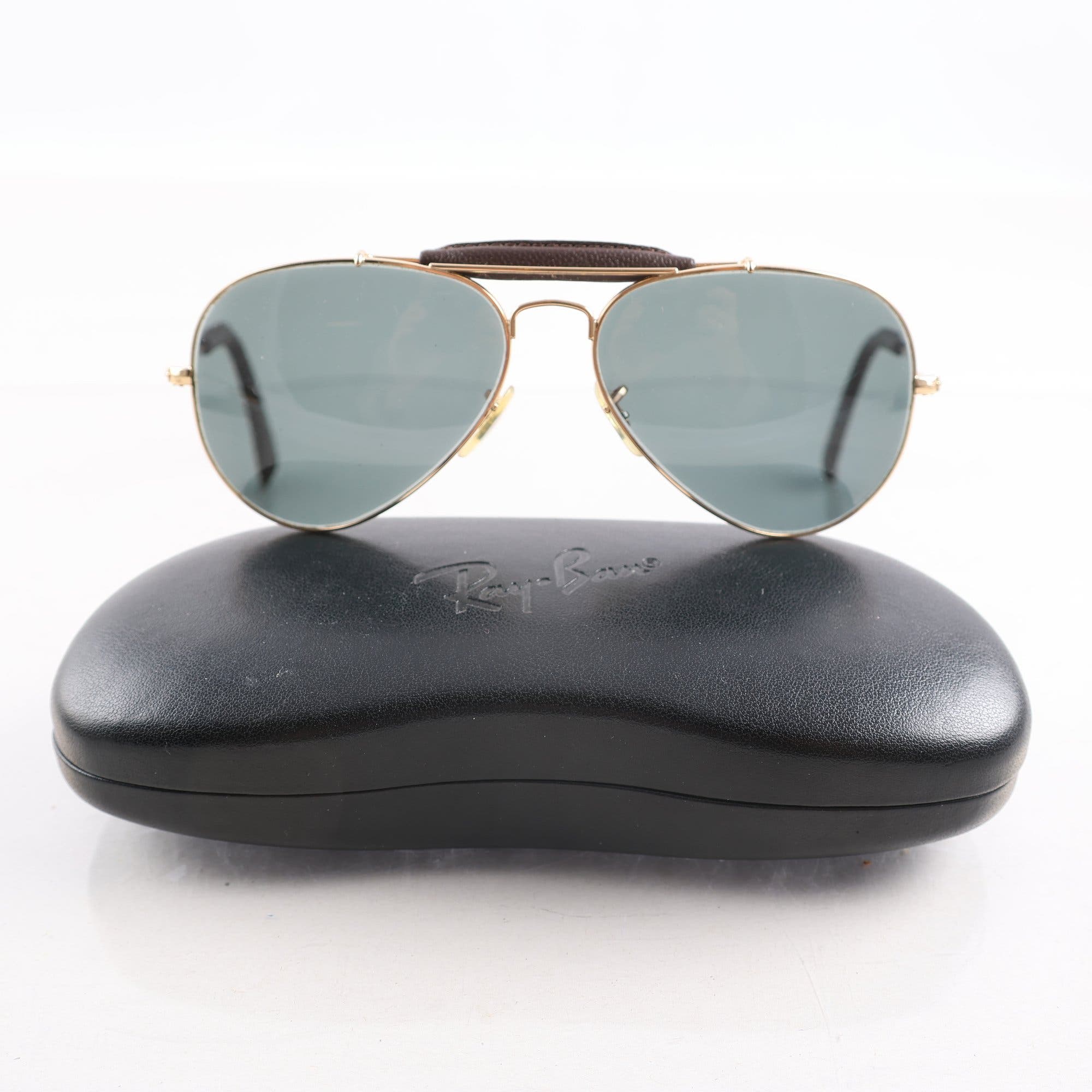 Solglasögon, guldfärgad metall, skinn, Ray Ban Outdoorsman, vintage