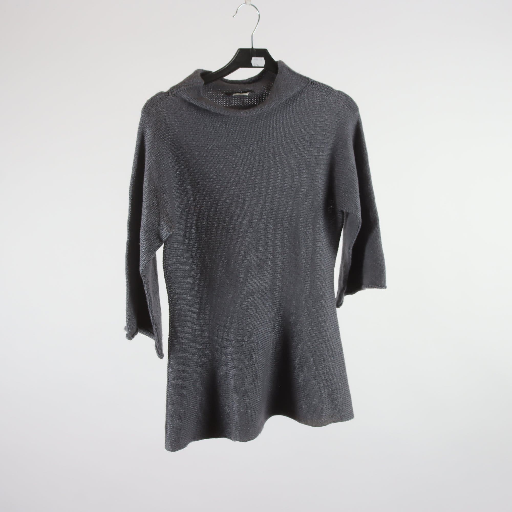 Tröja, Emporio Armani, grå, stl. 46.