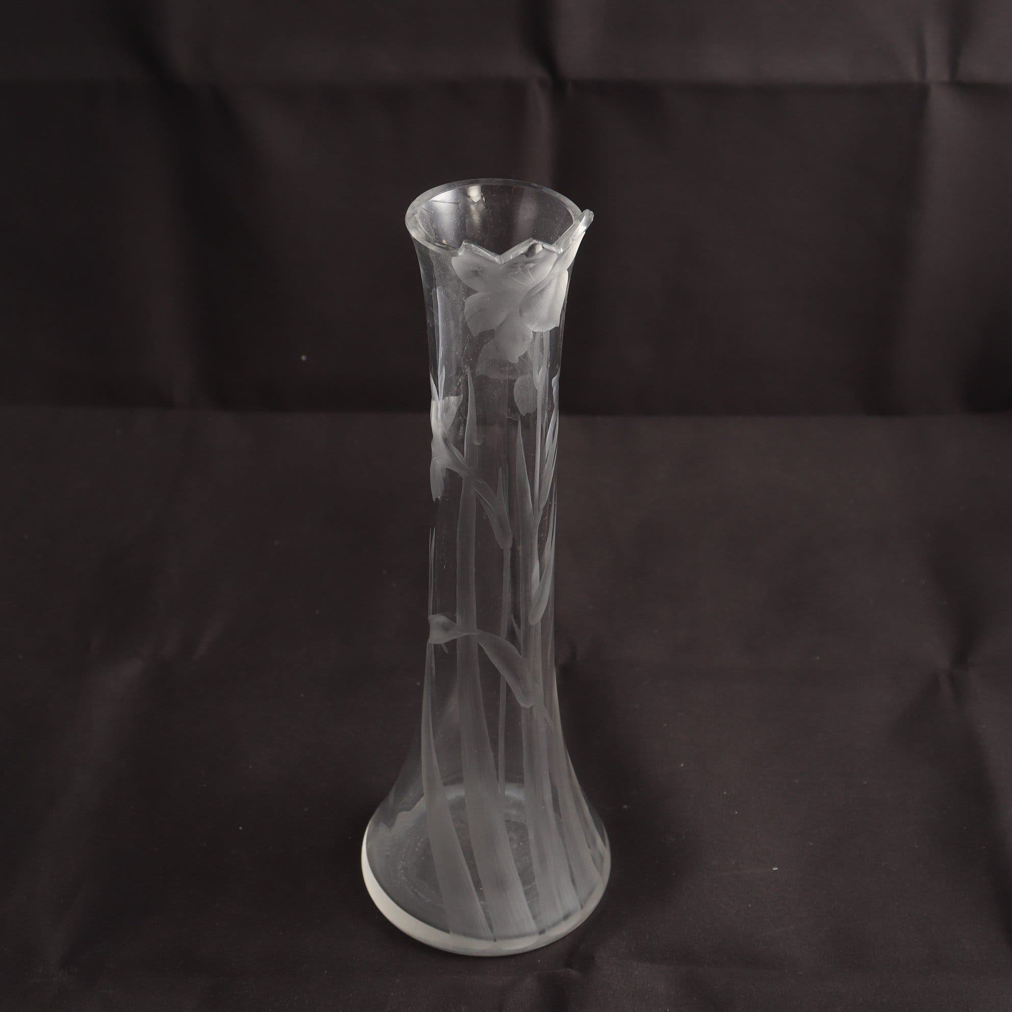 Vas, glas, omkring ca 1900-tal. Samfraktas ej.