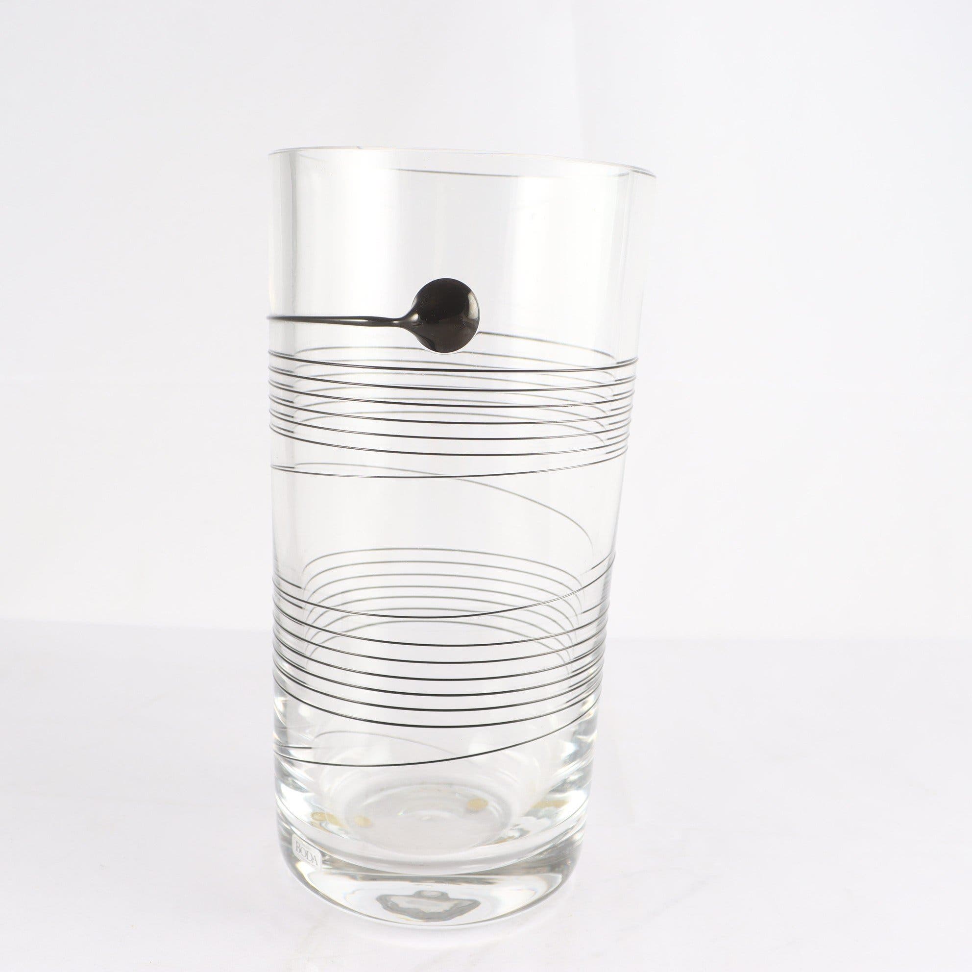 Vas, ”Spin”, Bertil Ballien, Kosta Boda. Samfraktas ej.