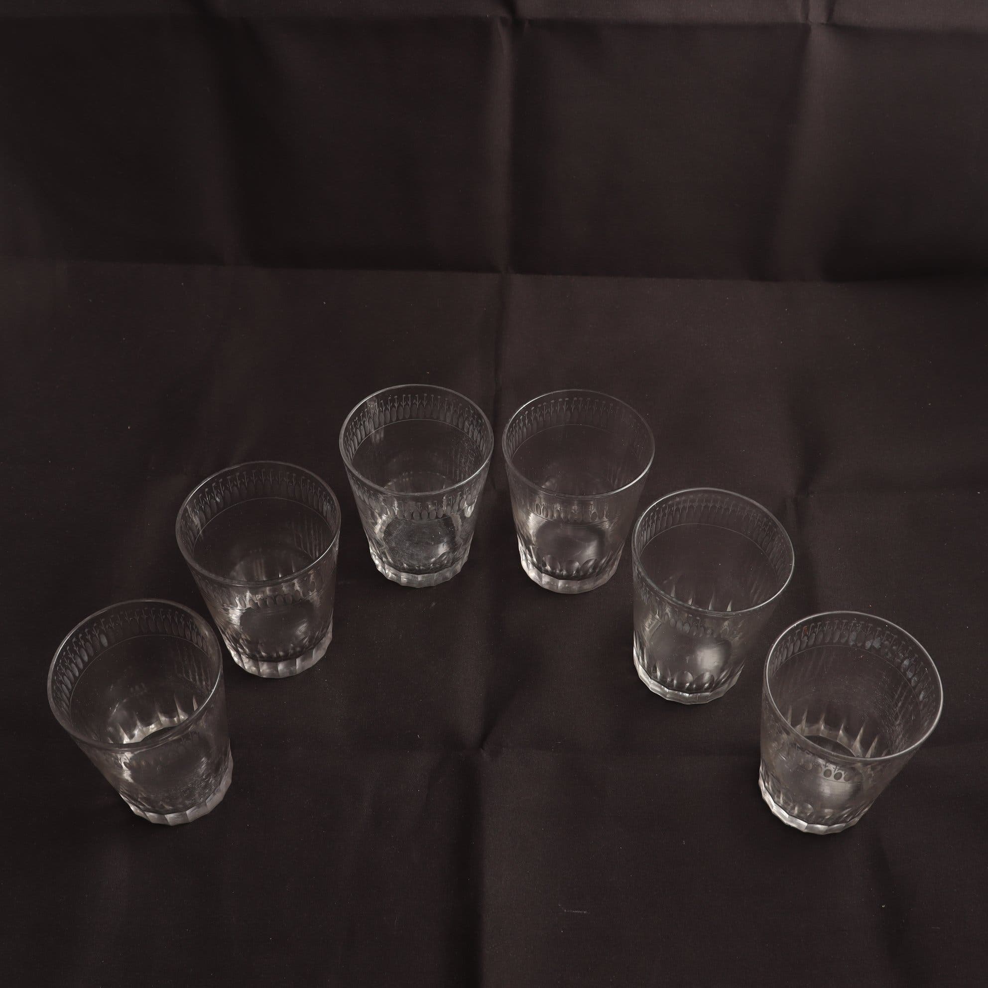 Dricksglas, handblåsta, 1800-tal. Samfraktas ej.