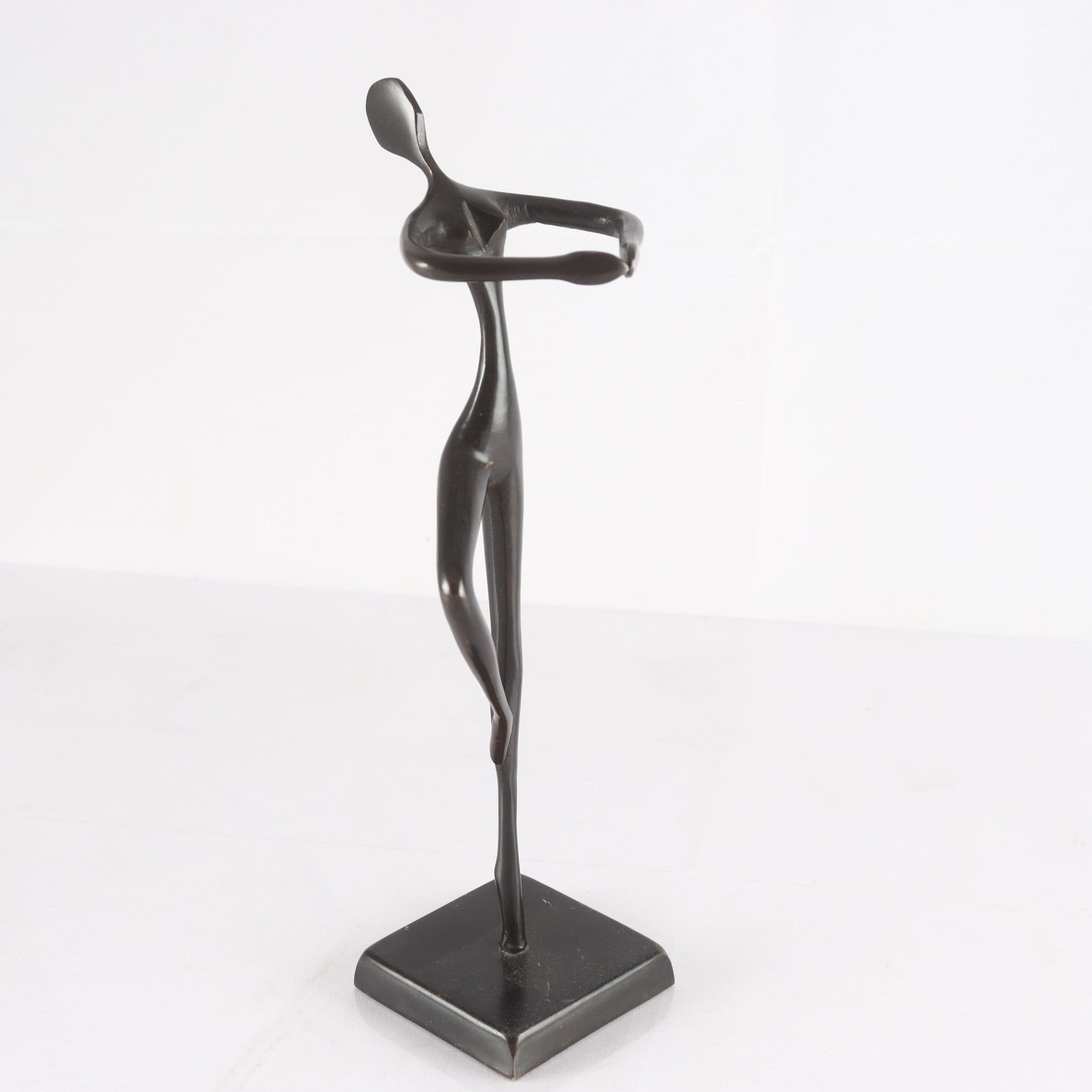 Skulptur, dansös, Bodrul Khalique, för IKEA