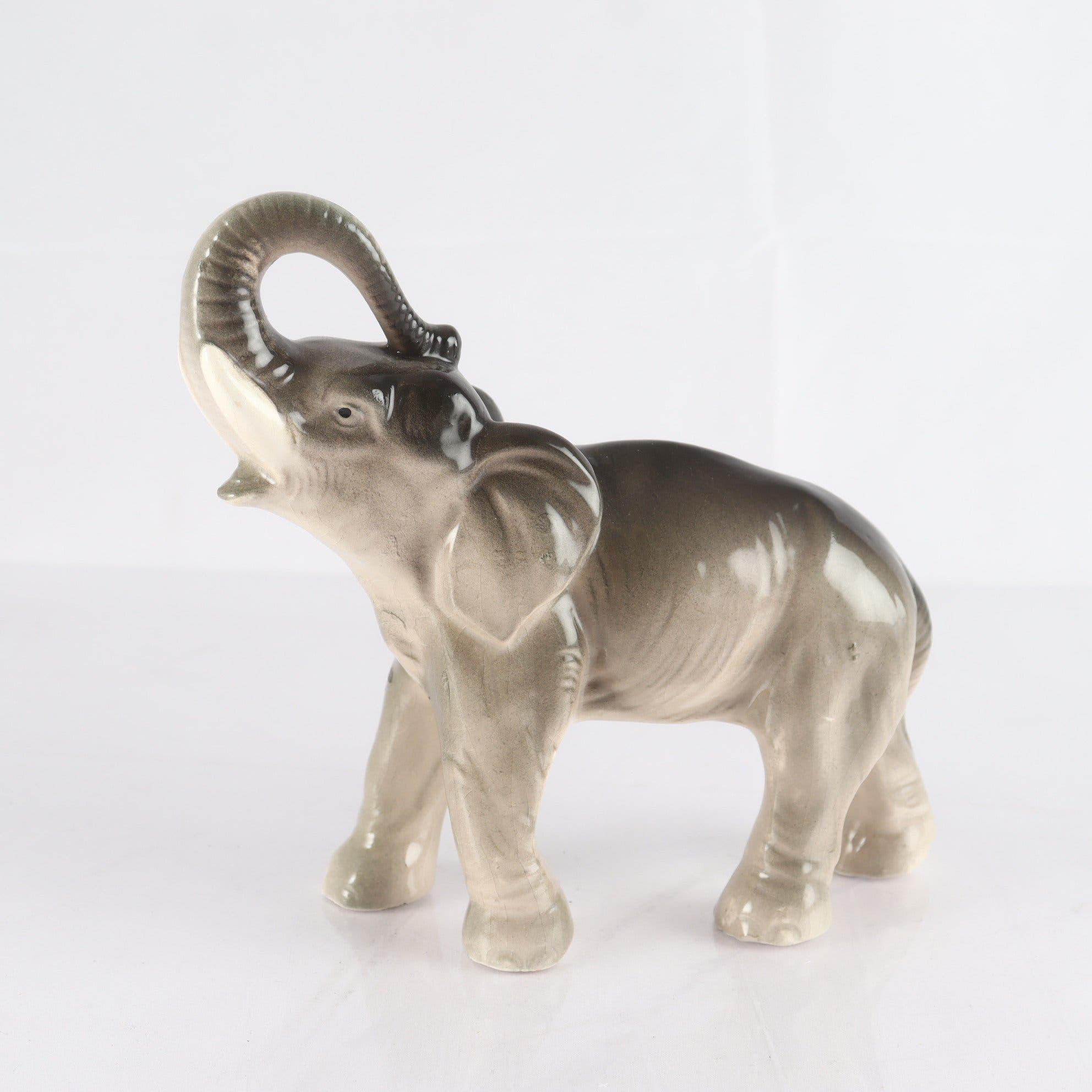 Figurin, porslin, elefant, majolika