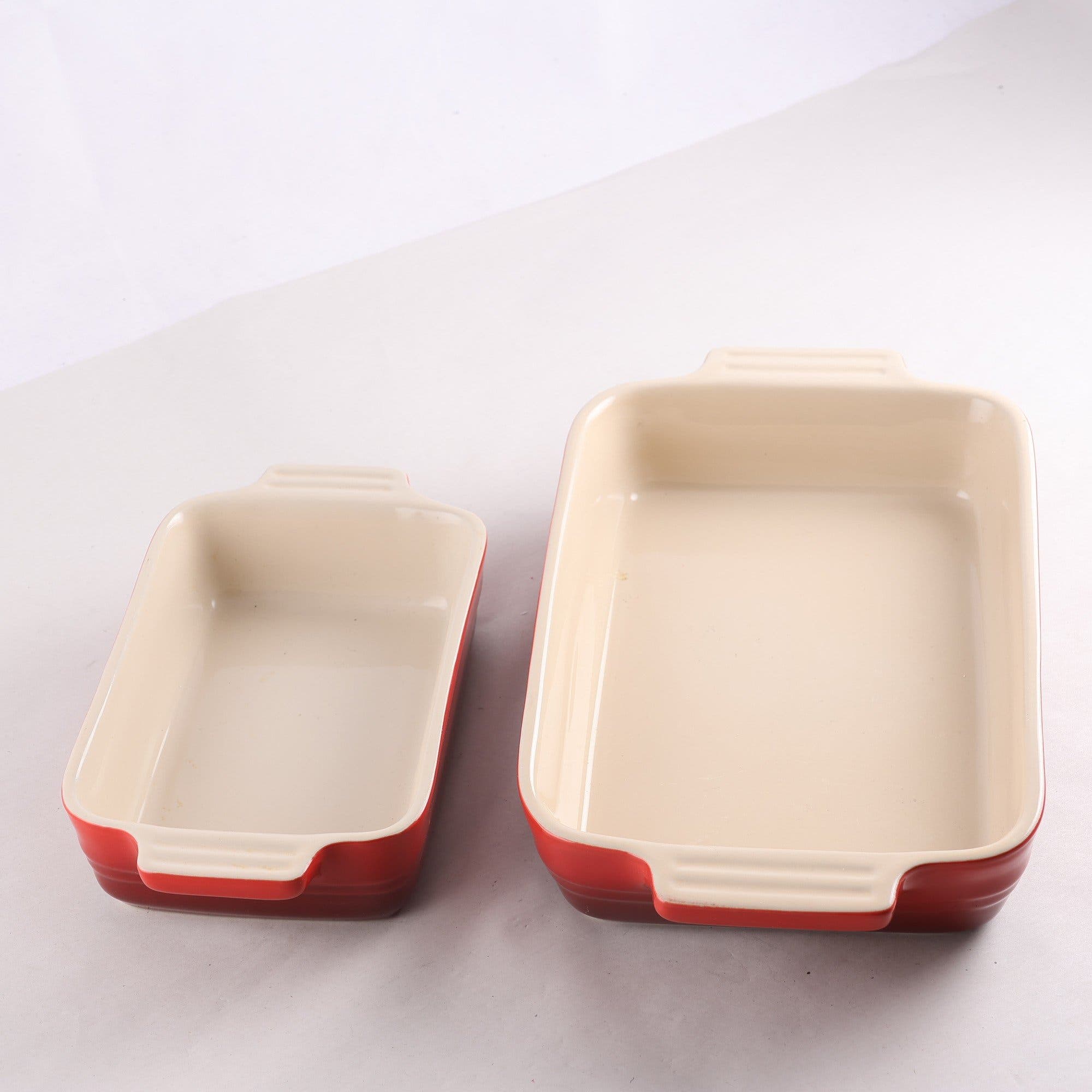 Ugnsformar, le creuset, 2 st. Samfraktas ej