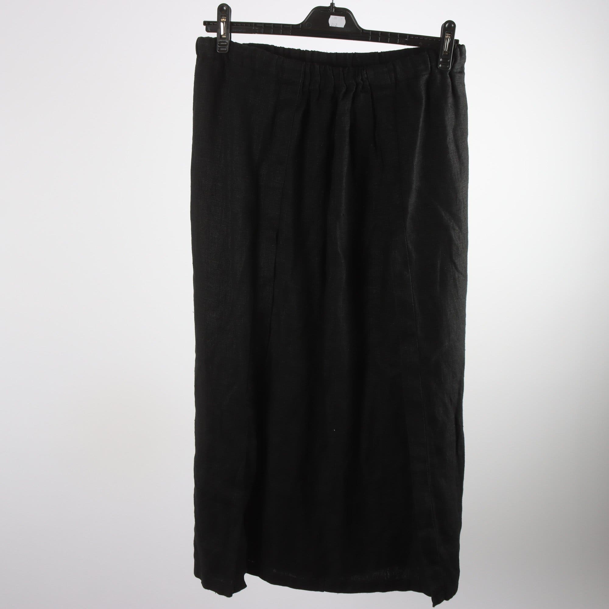 Kjol, Ulla Jacobsson, svart, 100% lin, stl. XL.