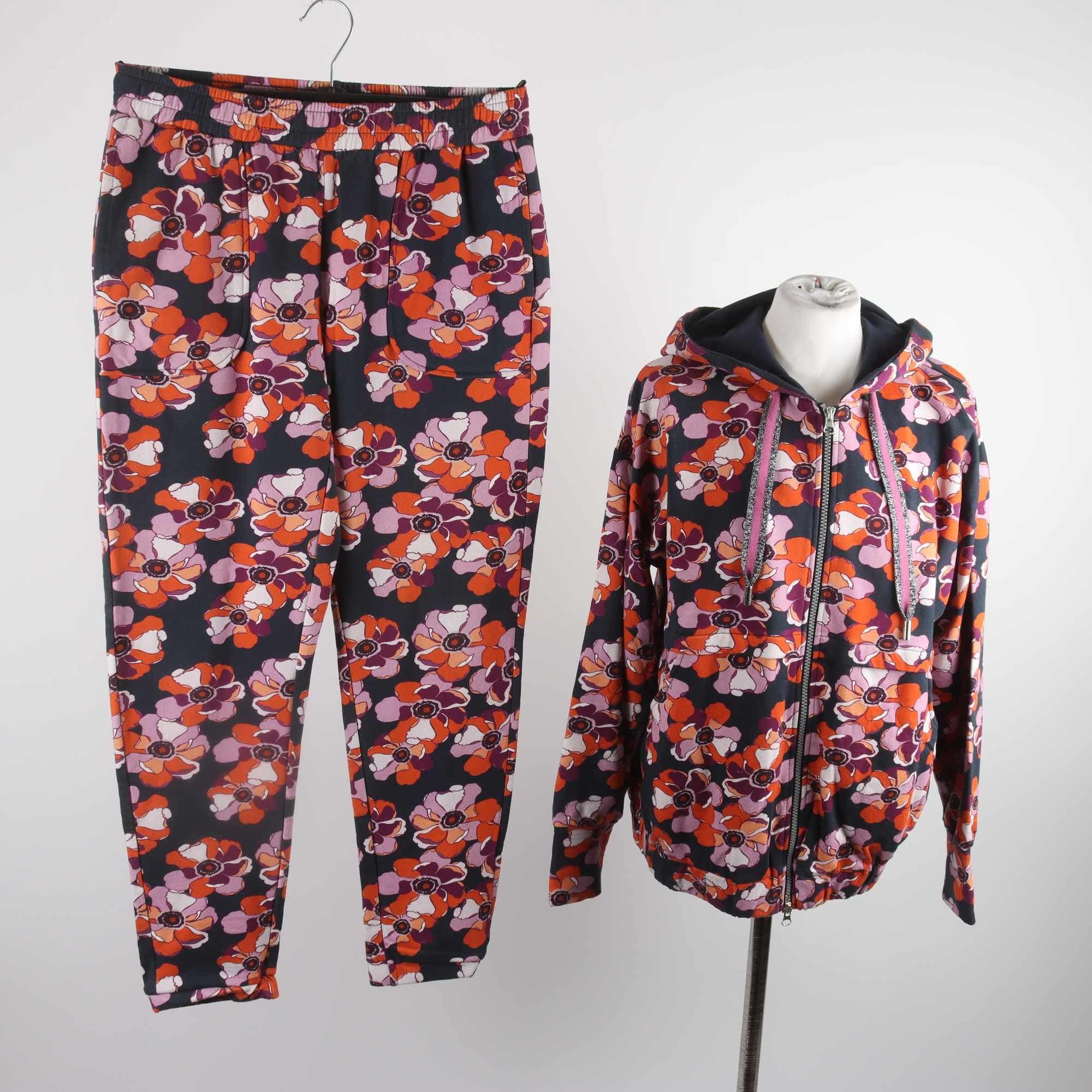 Mjukiskläder, Mybc, blommig, lila, orange, stl. ca. M.