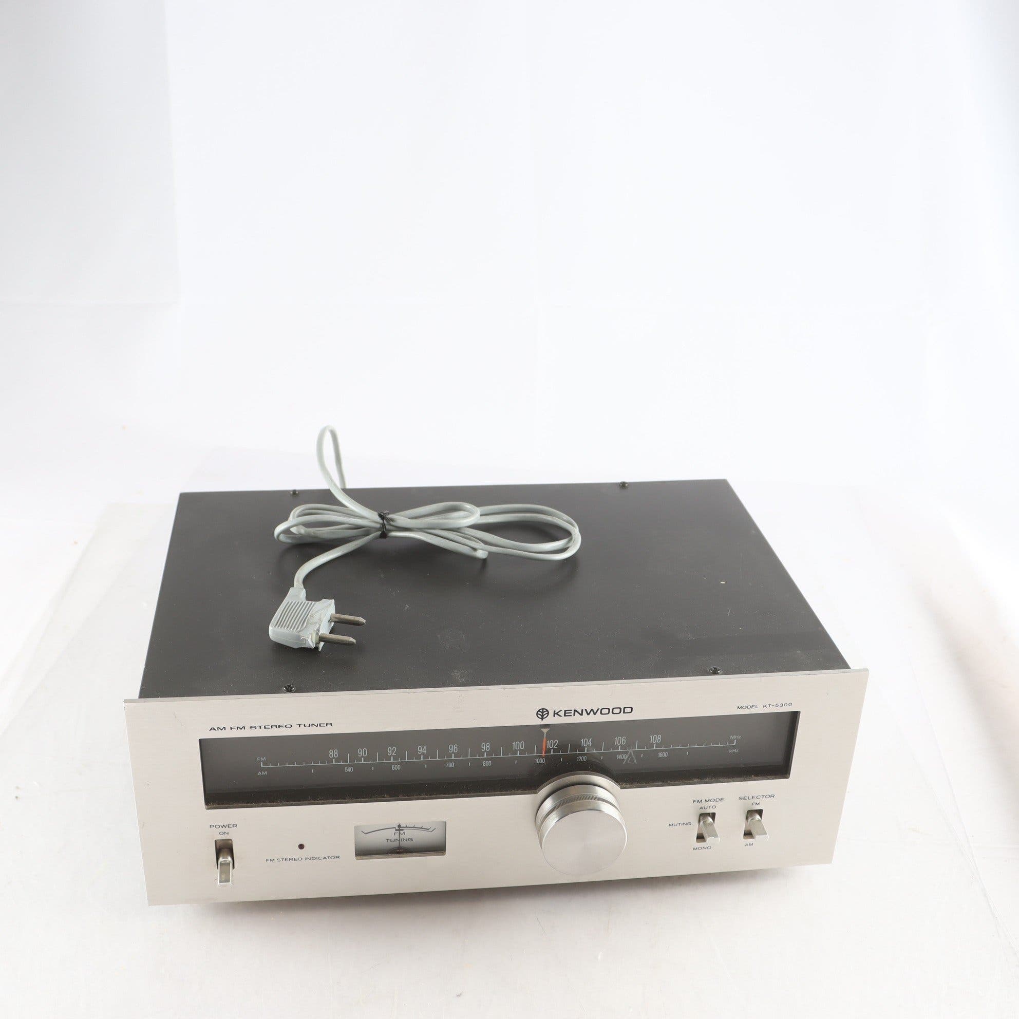 Radiodäck, Kenwood KT-5300. Samfraktas ej.