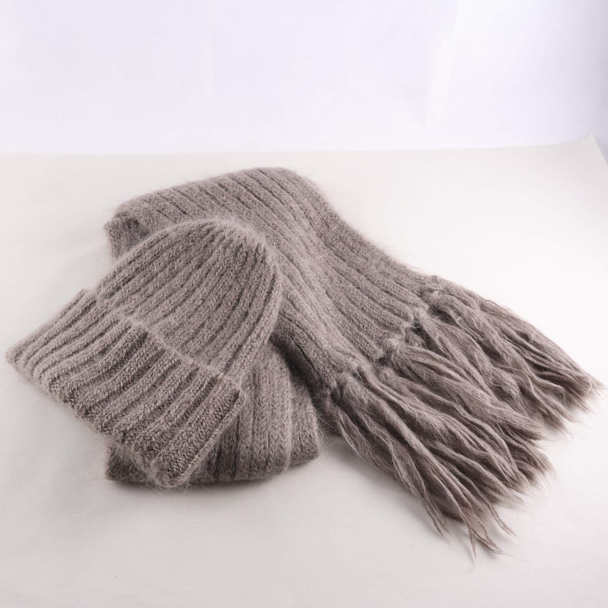 Mössa och halsduk, Lindex, beige/grå, ull, mohair.