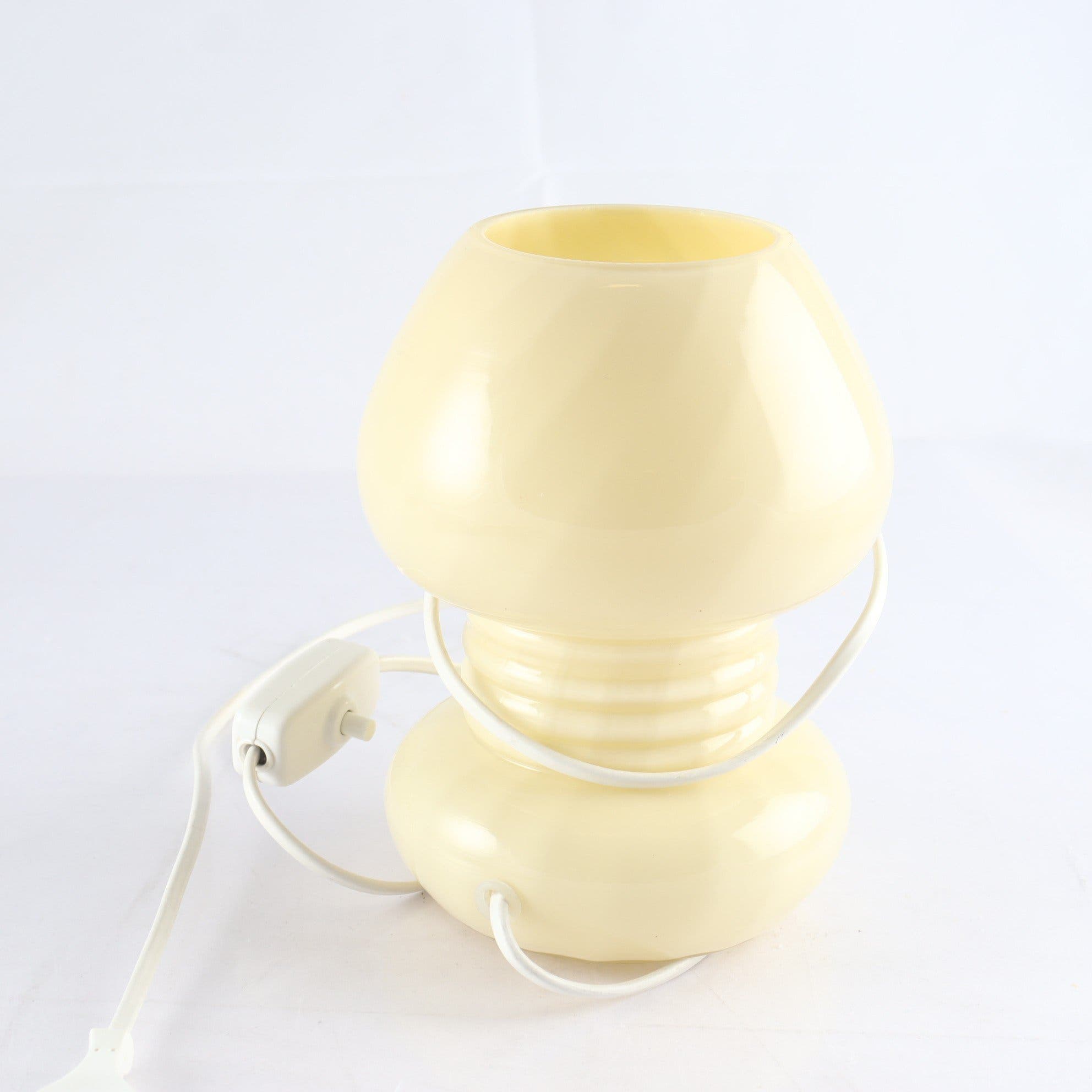 Bordslampa, glas. Samfraktas ej.
